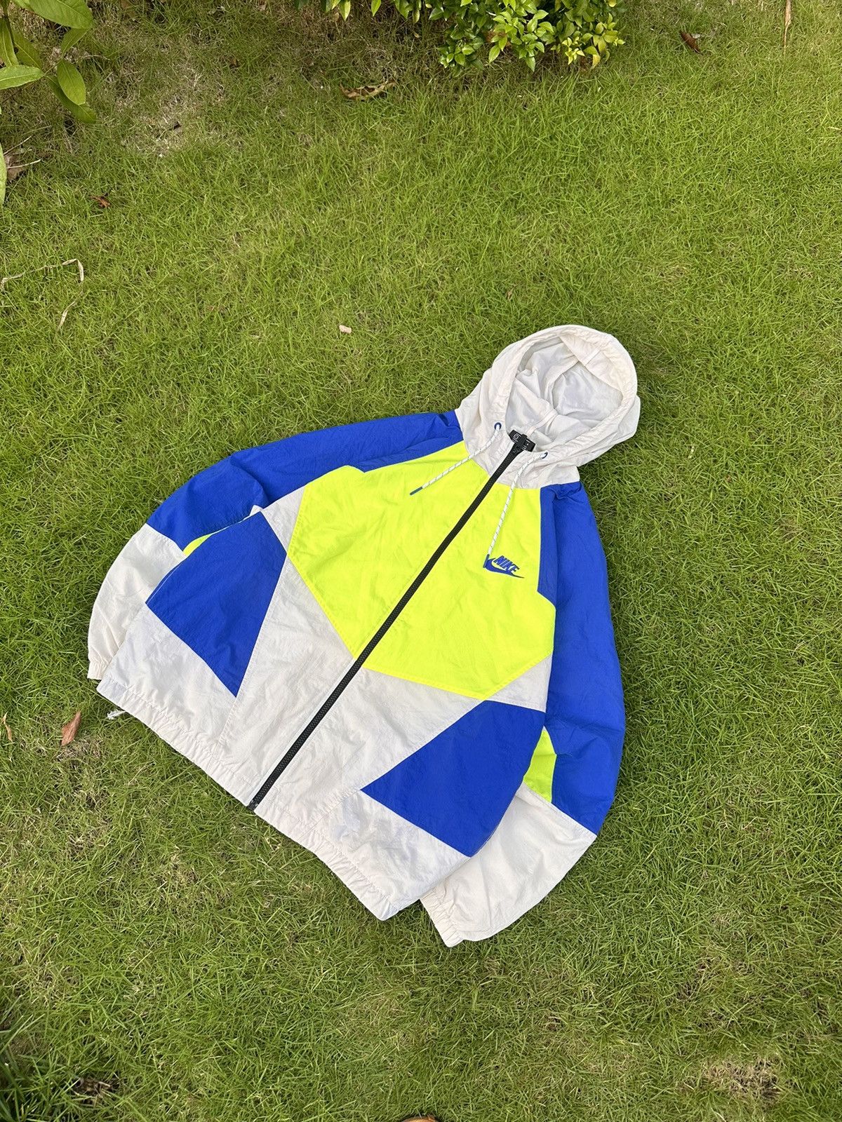 Nike × Vintage NIKE VINTAGE BASIC LOGO STREETWEAR LIGHT JACKET Size US L / EU 52-54 / 3 - 1 Thumbnail