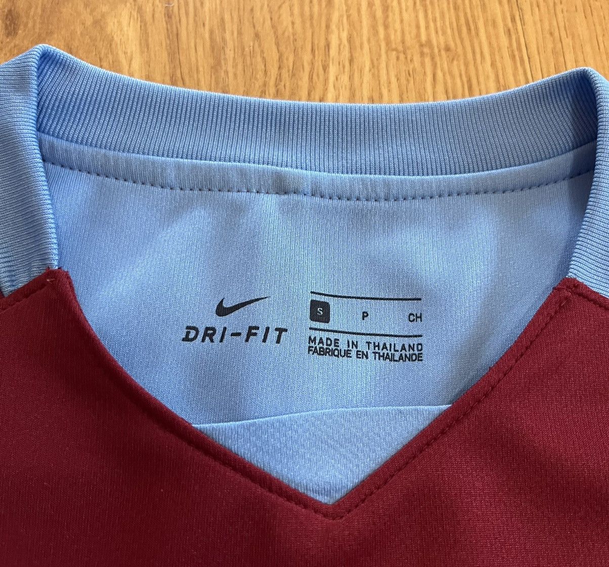 Nike × Vintage Nike Trabzonspor 2017/18 Home Men Football Shirt/Jersey Size US S / EU 44-46 / 1 - 8 Thumbnail