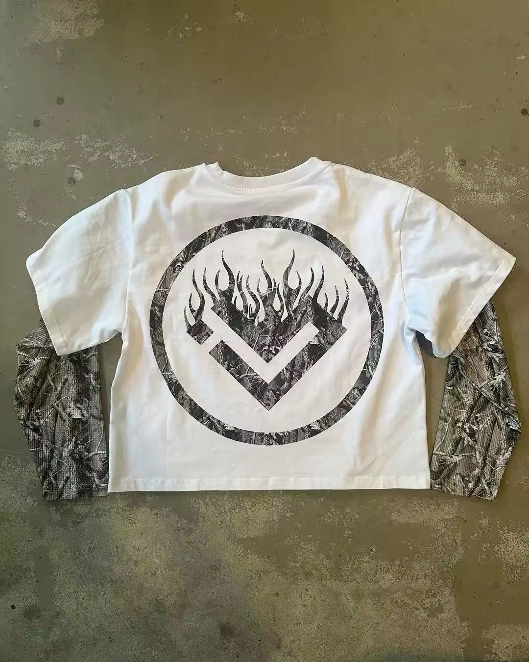 Japanese Brand Camouflage Print Long-sleeved T-shirt Size US M / EU 48-50 / 2 - 2 Thumbnail
