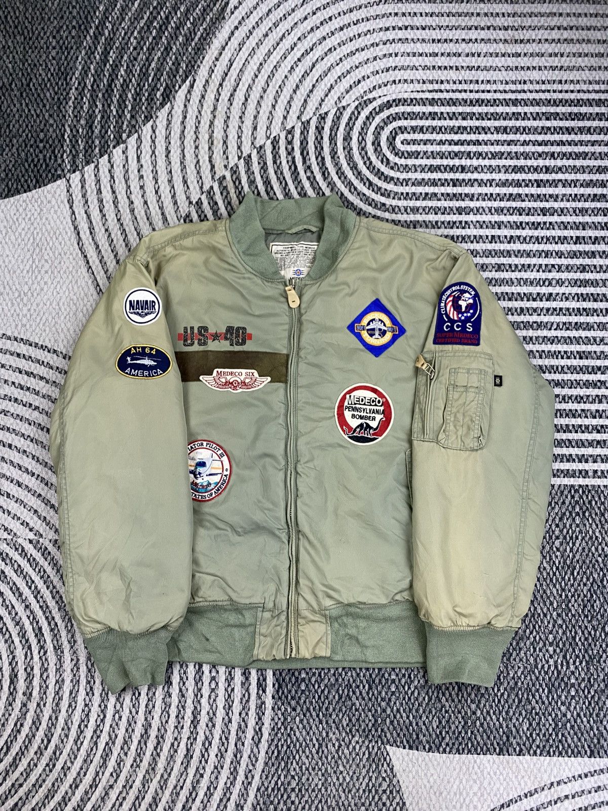 Japanese Brand Vintage Medico Pennsylvania Multi Patches Bomber Jacket Size US XL / EU 56 / 4 - 1 Thumbnail