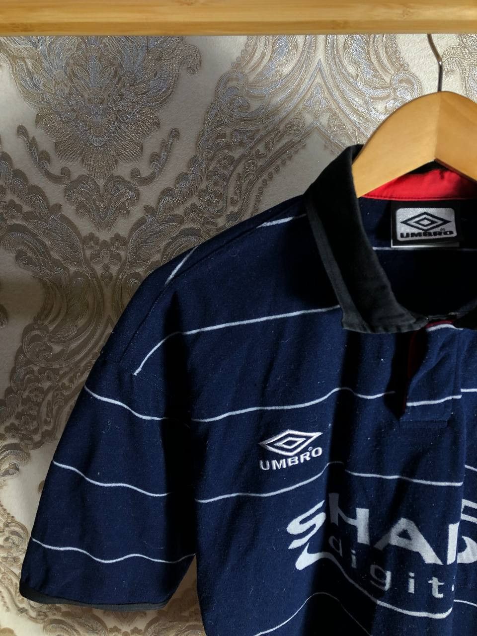 Umbro Vintage Umbro FC Manchester United England Soccer Jersey 90s Size US S / EU 44-46 / 1 - 4 Thumbnail