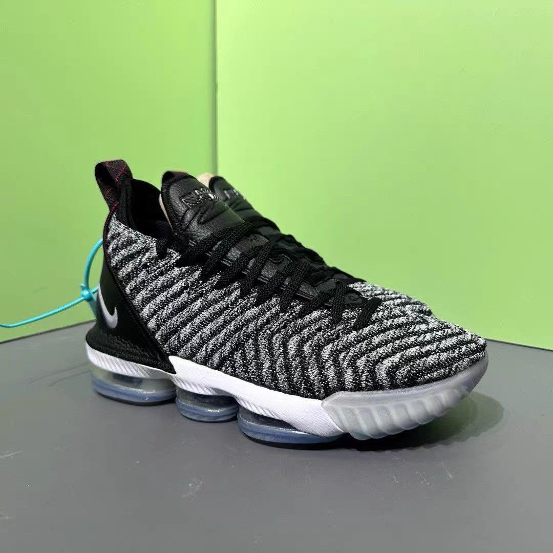 Nike Nike LeBron 16 Oreo Black White K15 Size US 9.5 / EU 42-43 - 3 Thumbnail