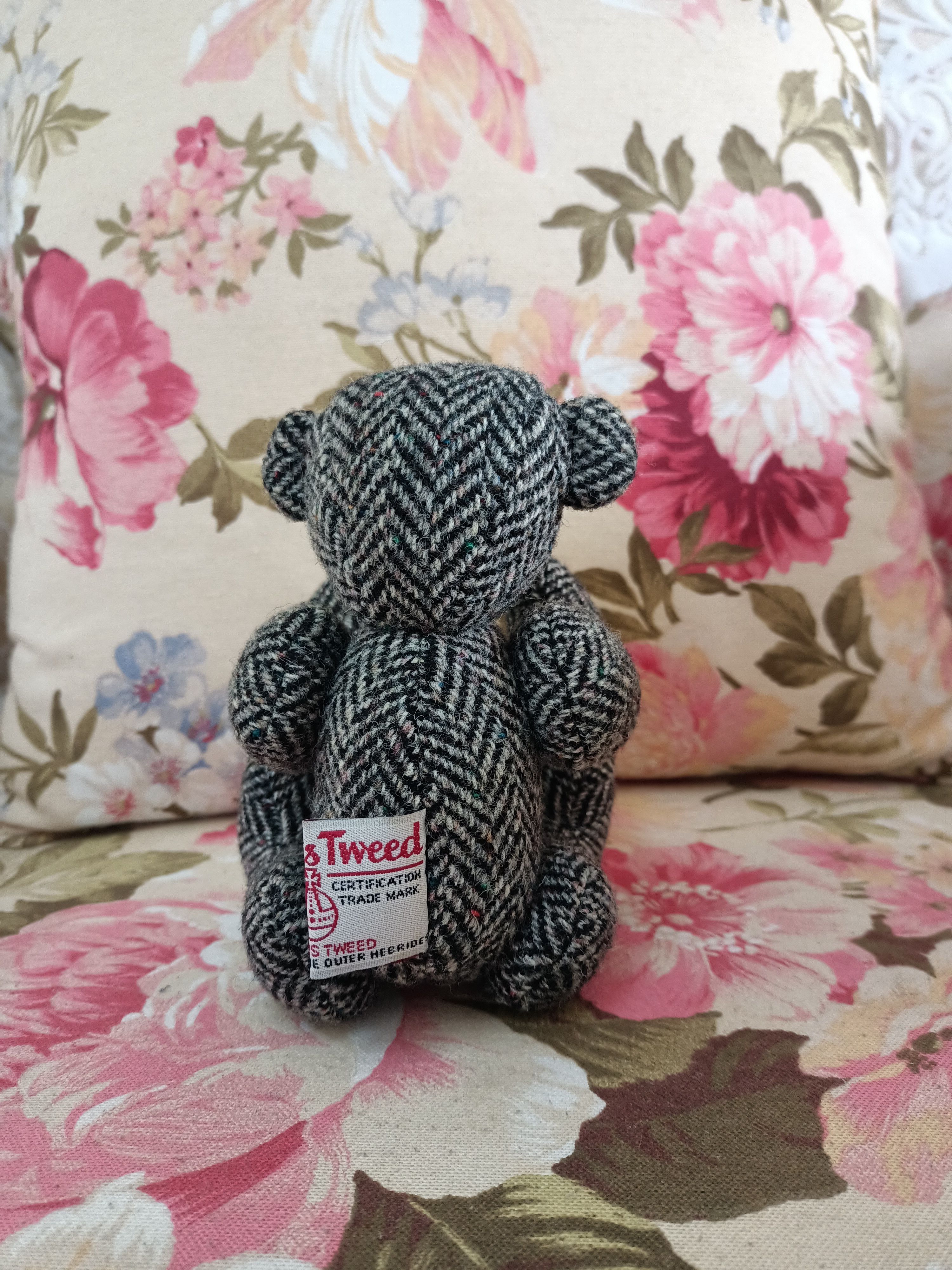 Harris Tweed Harris Tweed wool toy hand woven in the outer hebrides Size ONE SIZE - 5 Thumbnail