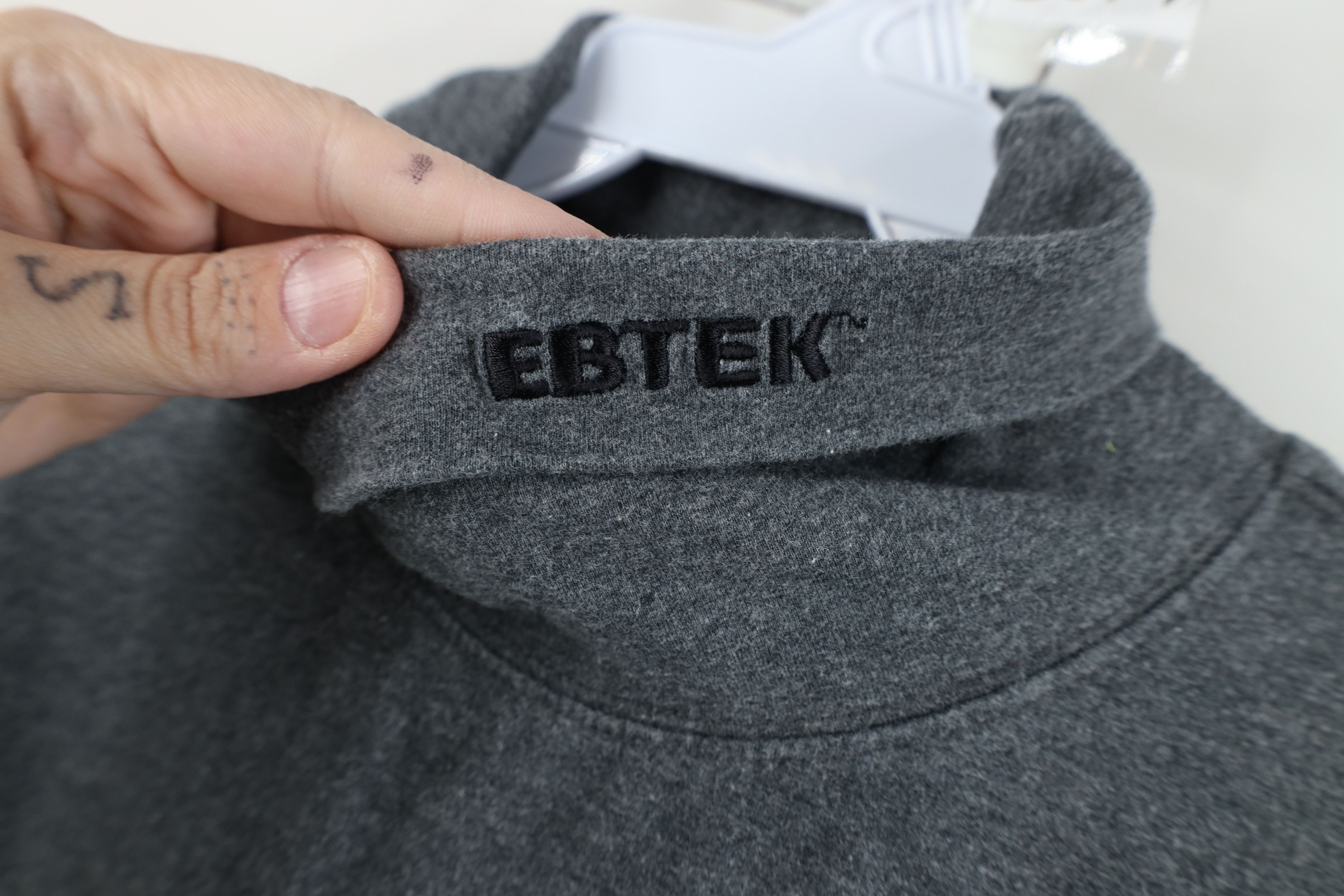 Eddie Bauer Vintage 90s Eddie Bauer EbTek Long Sleeve Turtleneck T-Shirt Size US M / EU 48-50 / 2 - 4 Thumbnail