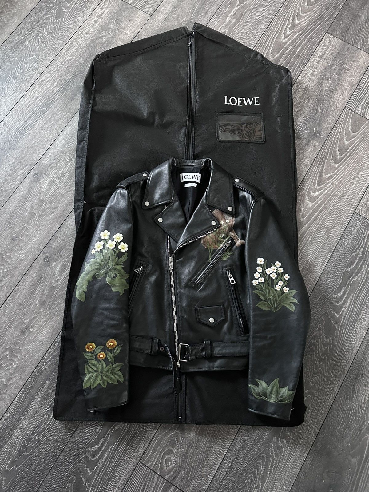 Loewe loewe fw16 by jw anderson fox hand painted leather jacket Size US S / EU 44-46 / 1 - 2 Thumbnail