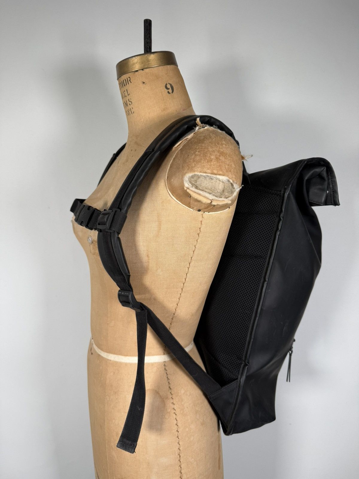 Rains Rains Rolltop Rucksack Black Bag Size ONE SIZE - 2 Thumbnail