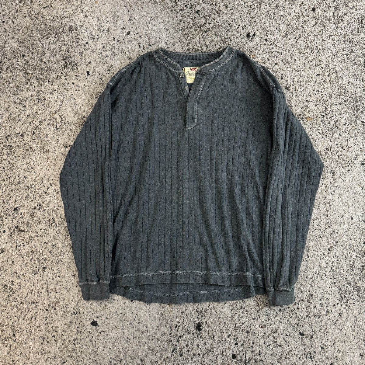Levi's Vintage Levi's Ribbed Cotton Thermal Knit Shirt ERD Grunge Size US L / EU 52-54 / 3 - 1 Thumbnail