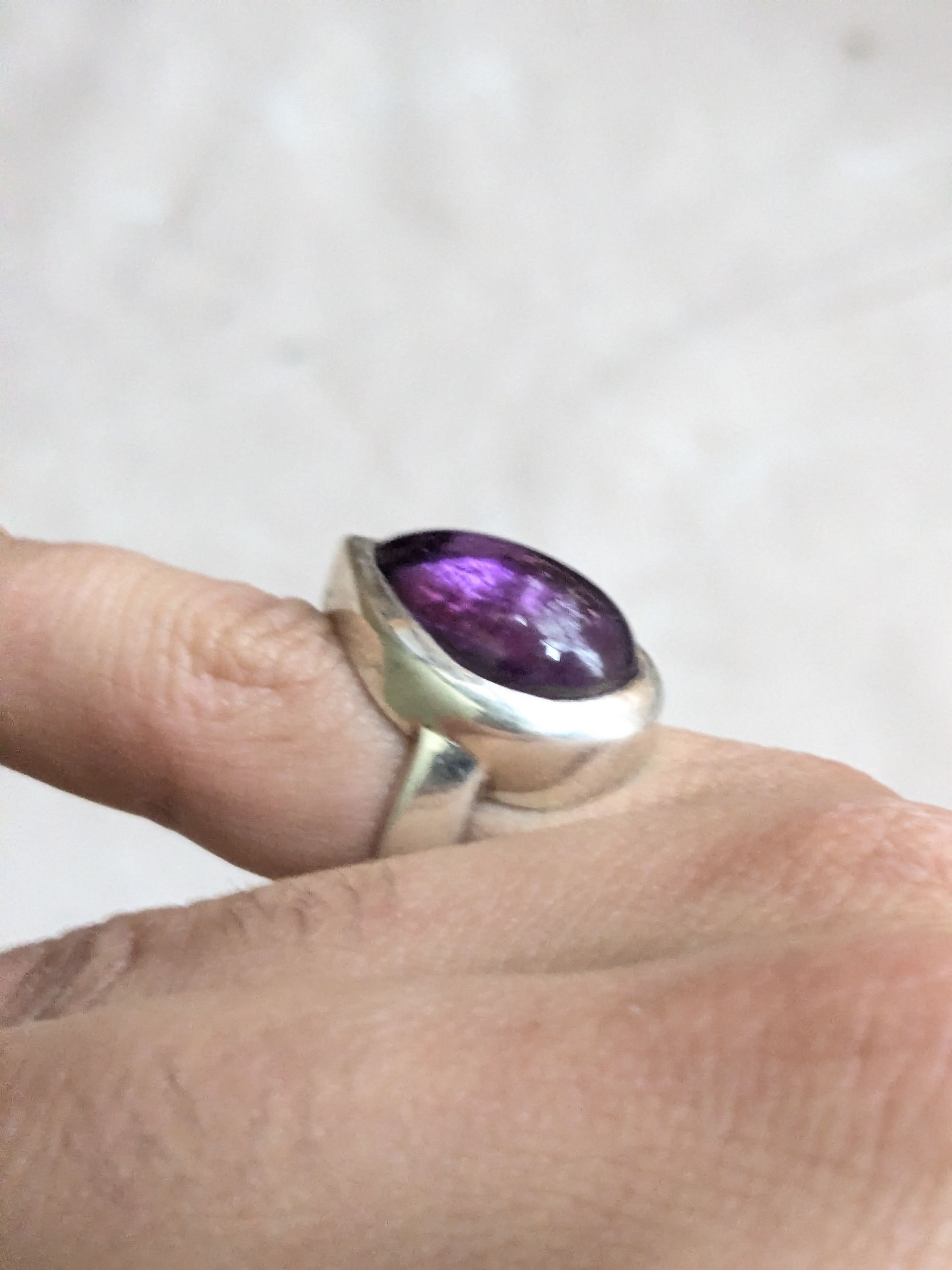 Sterling Silver Vintage Sterling Silver Ring Purple Amethyst 6 Teardrop Size ONE SIZE - 10 Thumbnail