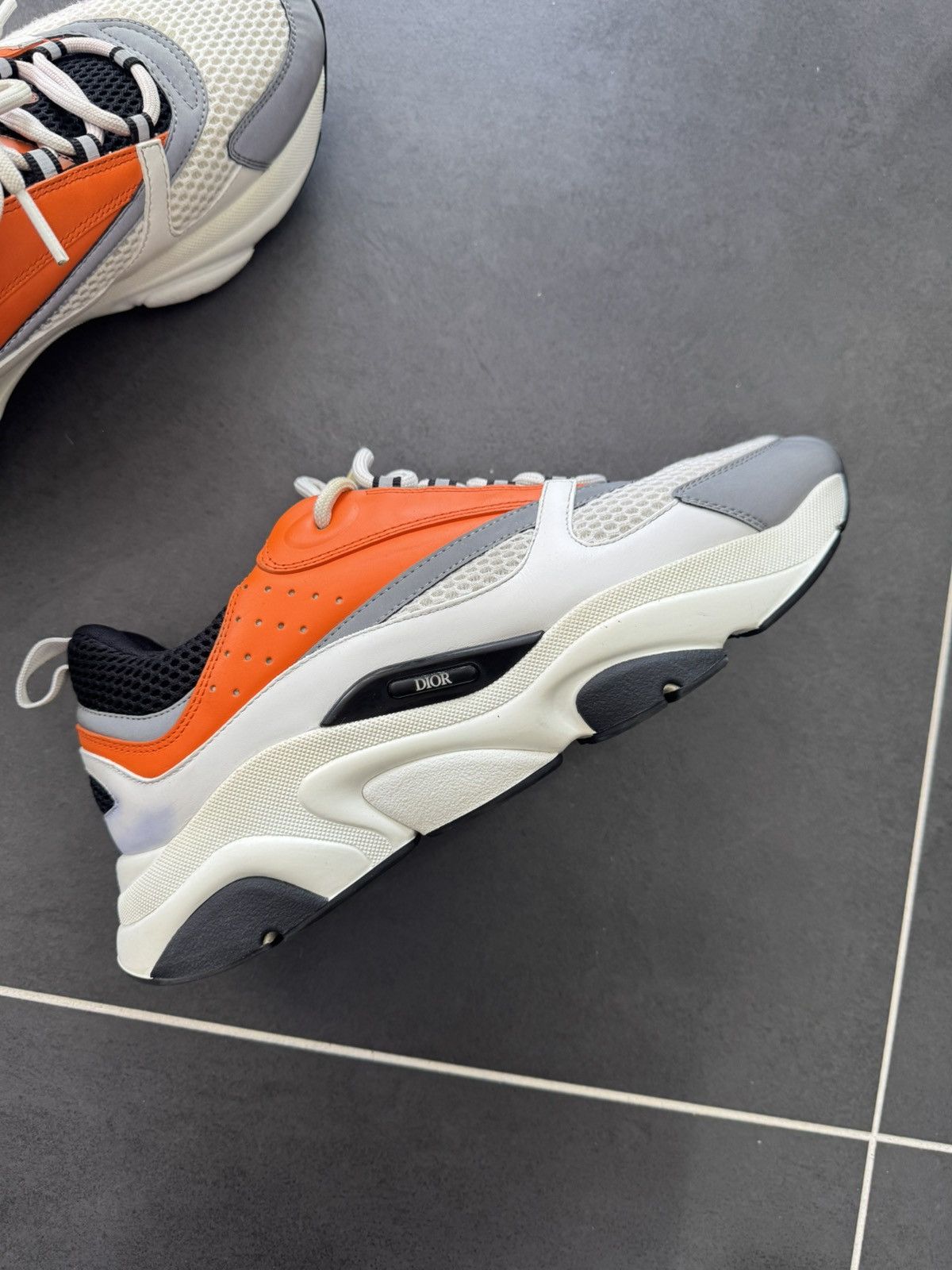 Dior Dior b22 white/orange Size US 12 / EU 45 - 9 Thumbnail
