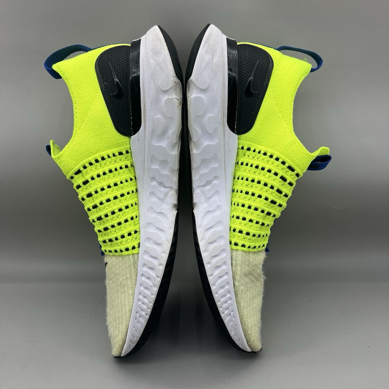 Nike Nike Phantom Run Flyknit Sneakers Men Size 10.5 Green Blue Size US 10.5 / EU 43-44 - 6 Thumbnail