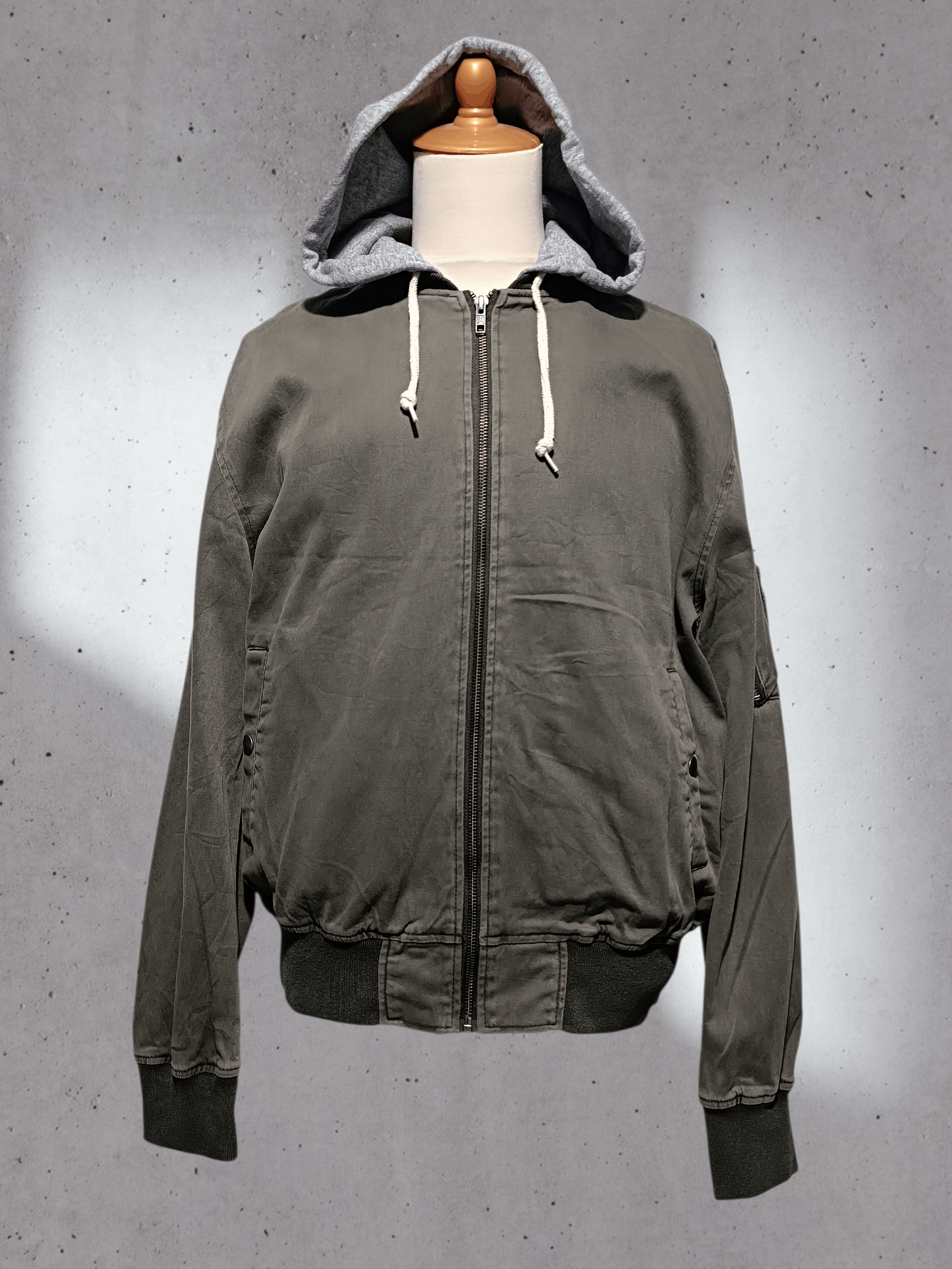 Japanese Brand Rag Machine Bomber Hoodie MA-1 Military Style Size US M / EU 48-50 / 2 - 1 Thumbnail