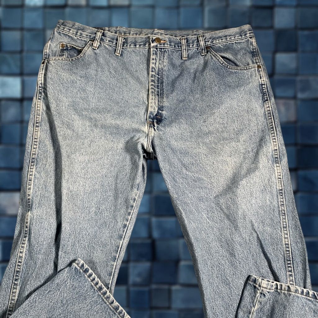 Wrangler Wrangler Jeans Mens 46x29 Blue Straight Leg Denim 96501SW Cotton Regular Fit Jeans Size US 30 / EU 46 - 1 Thumbnail