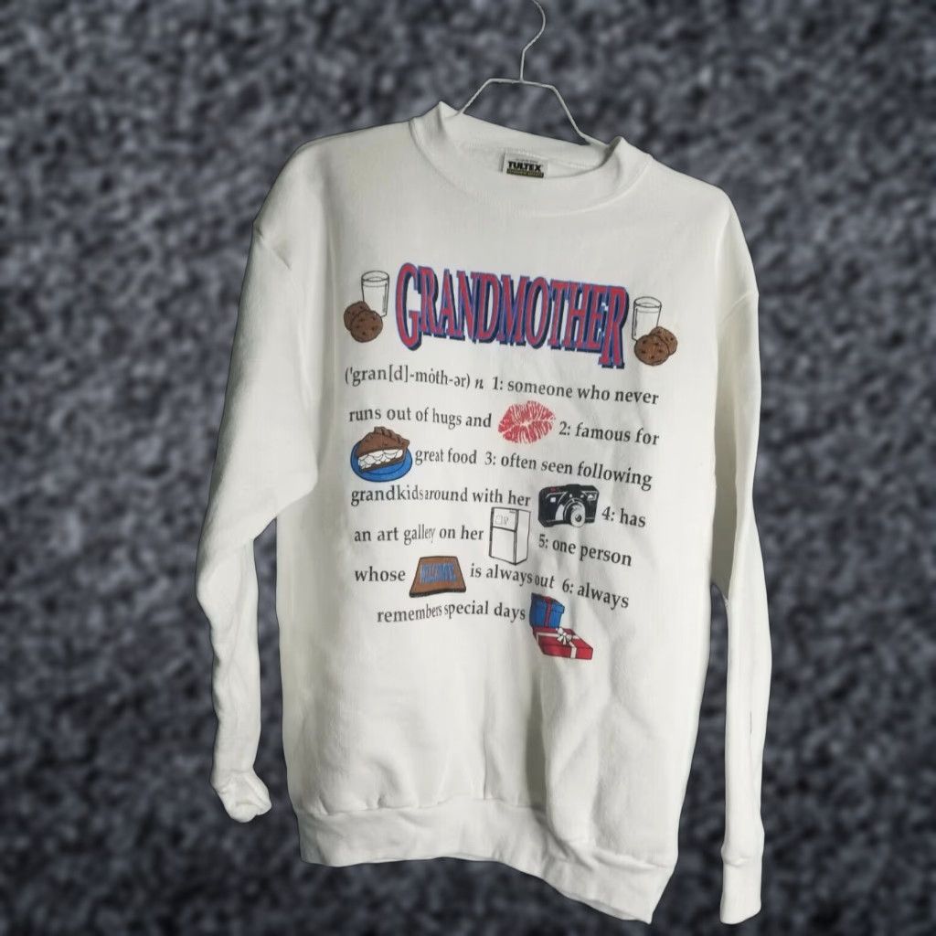 Tultex VTG Grandmother Crewneck 90s Women's SZ M Tultex Ivory Love Hugs Food Grandma Definition T-Shirt Mens Womens Girls Boys Size M / US 6-8 / IT 42-44 - 1 Thumbnail