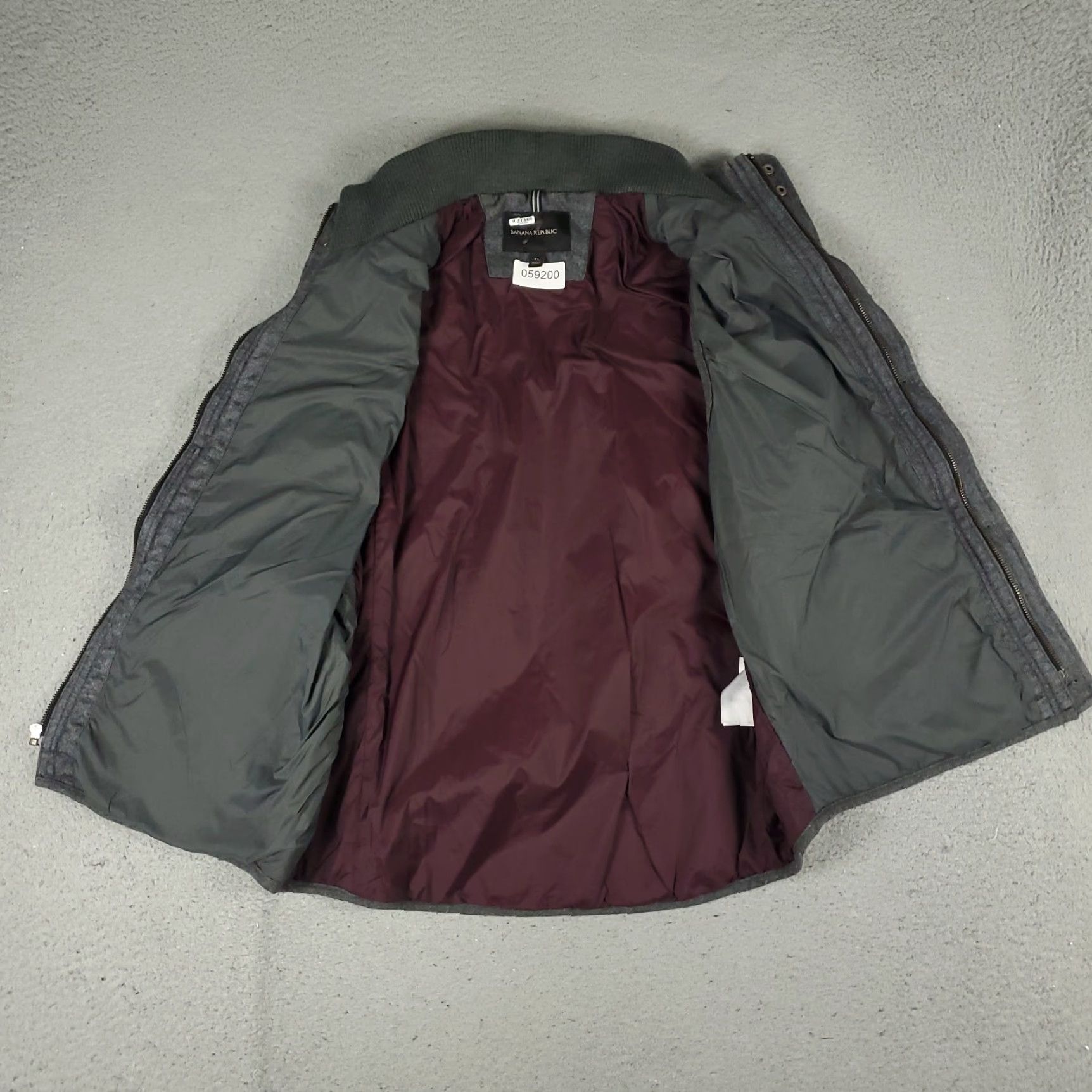 Banana Republic Banana Republic Vest Mens Size XL Gray 4 Pocket Full Zip Pockets Size US XL / EU 56 / 4 - 4 Thumbnail