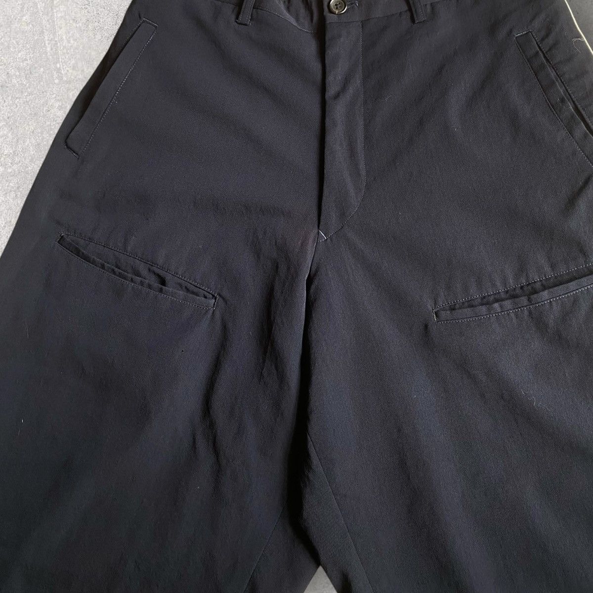 Yohji Yamamoto Yohji Yamamoto Ballon Tux Cropped Pants Size US 32 / EU 48 - 2 Thumbnail