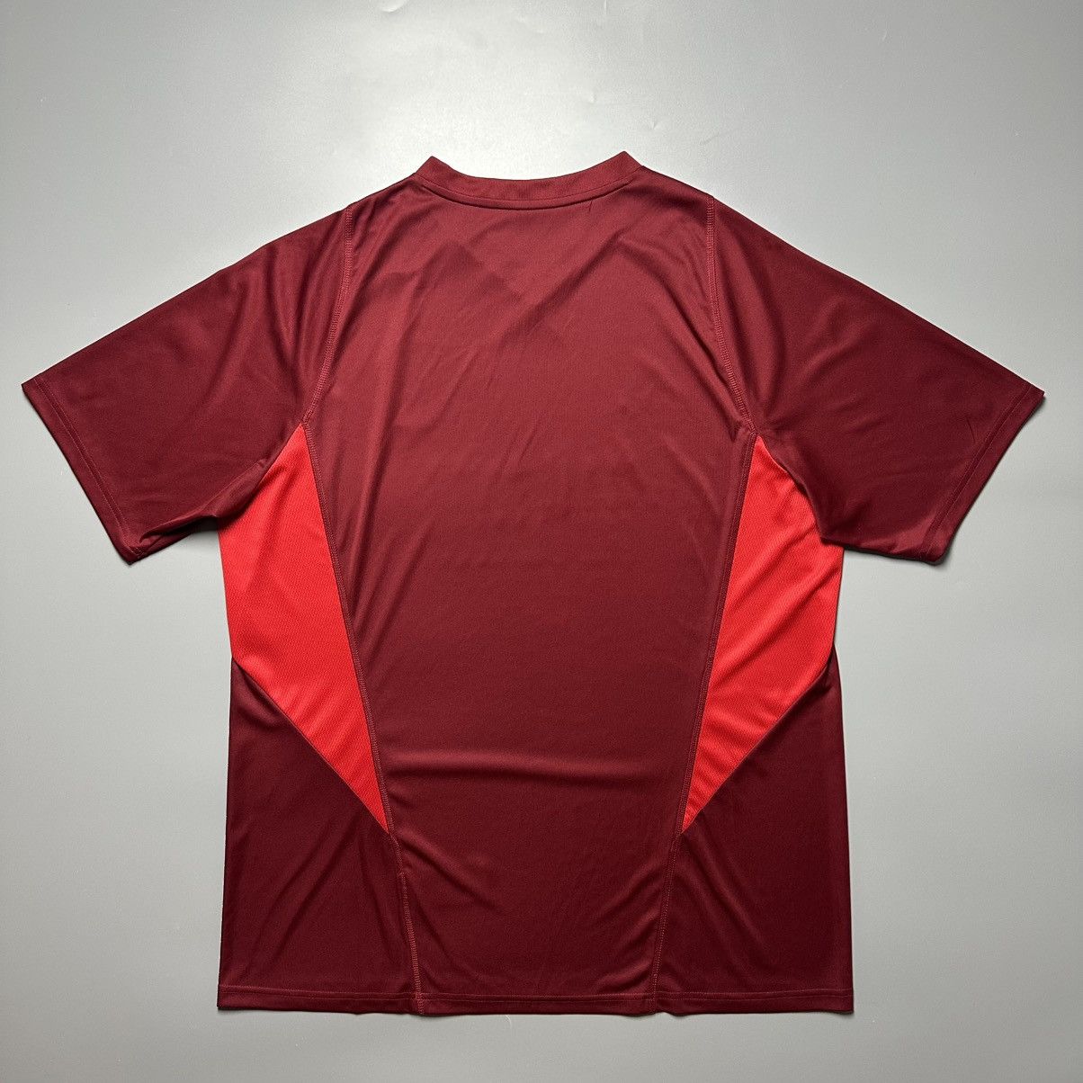 Vintage ARSENAL ADIDAS 2023/2024 FOOTBALL SOCCER TRAINING JERSEY Size US XL / EU 56 / 4 - 7 Thumbnail