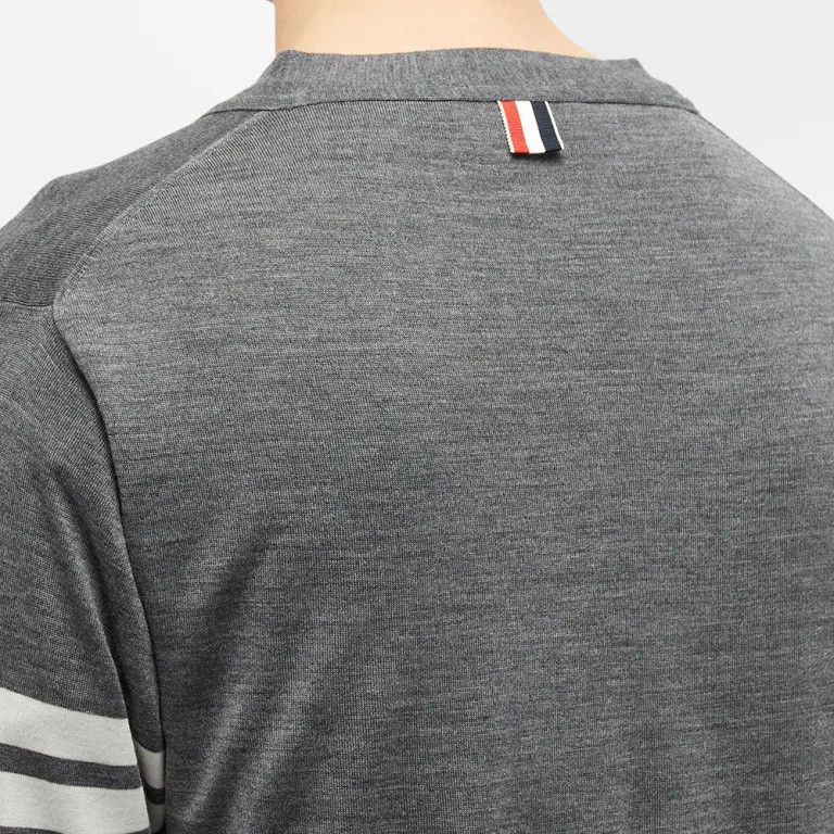 Thom Browne o1s22i1n1124 Merino Wool Cardigan in Grey Size US S / EU 44-46 / 1 - 5 Thumbnail