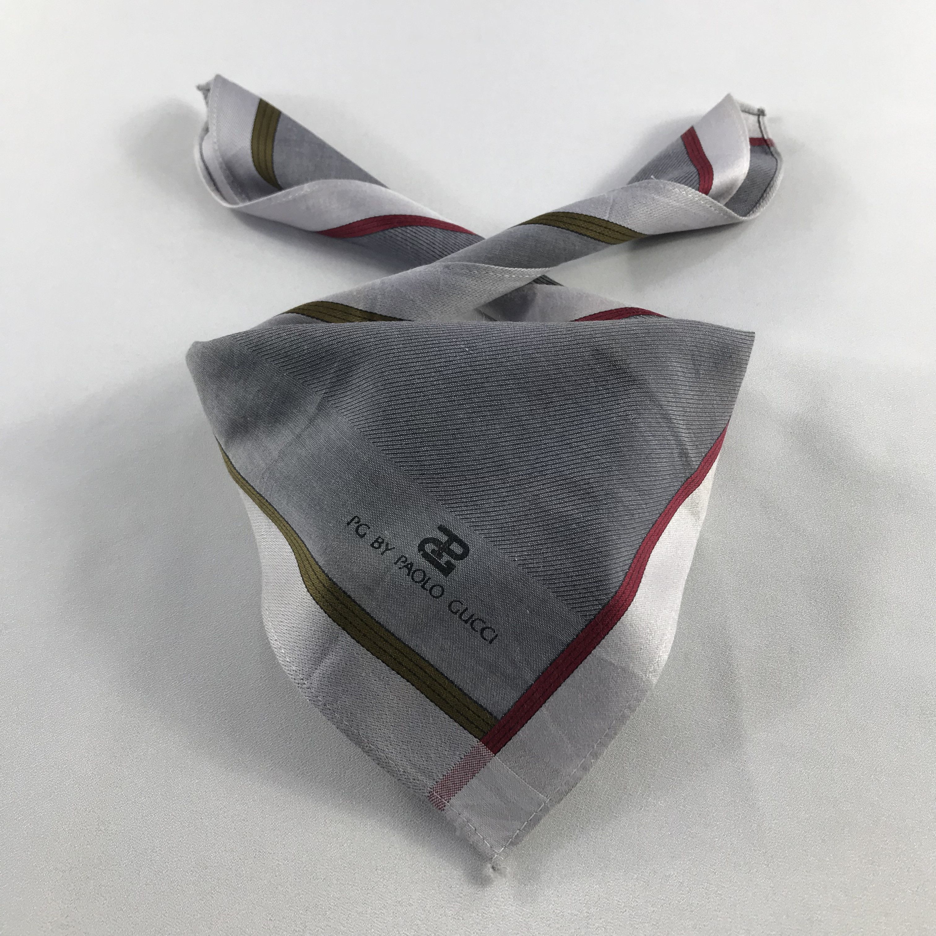 Paolo Gucci Paolo Gucci Handkerchief / Bandana / Neckerchief C571 Size ONE SIZE - 1 Thumbnail