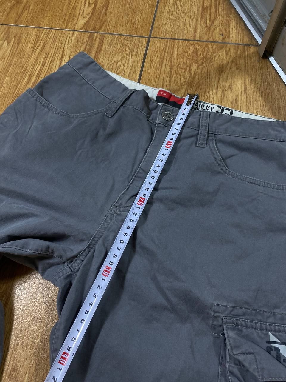 Oakley 90's Oakley cargo shorts - 33 Size US 33 - 15 Thumbnail
