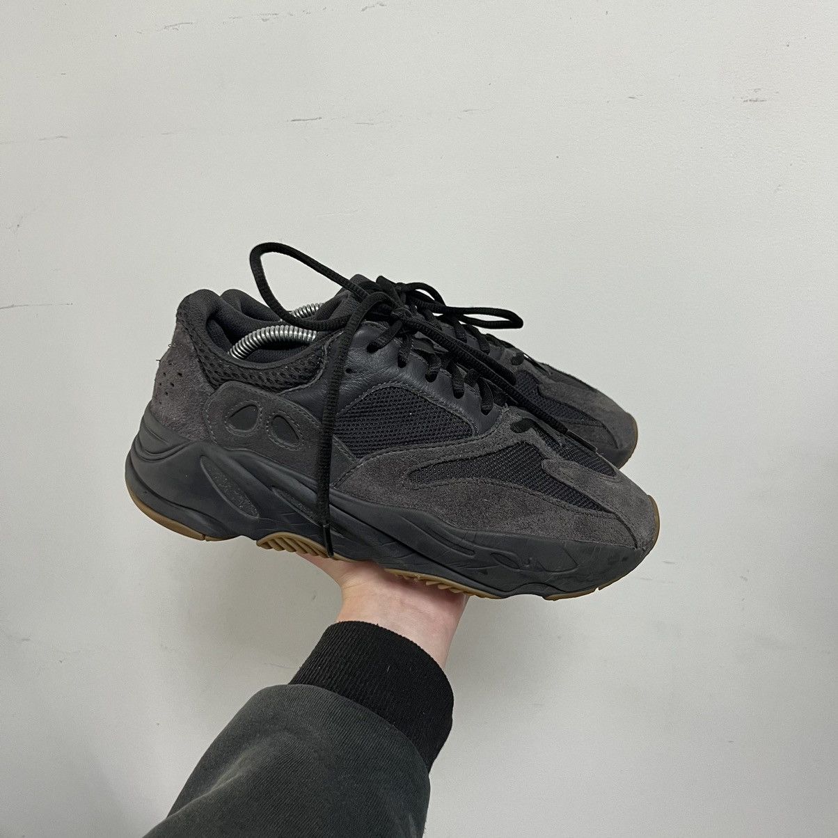 Adidas × Kanye West Adidas Yeezy Boost 700 Size US 8 / EU 41 - 1 Thumbnail