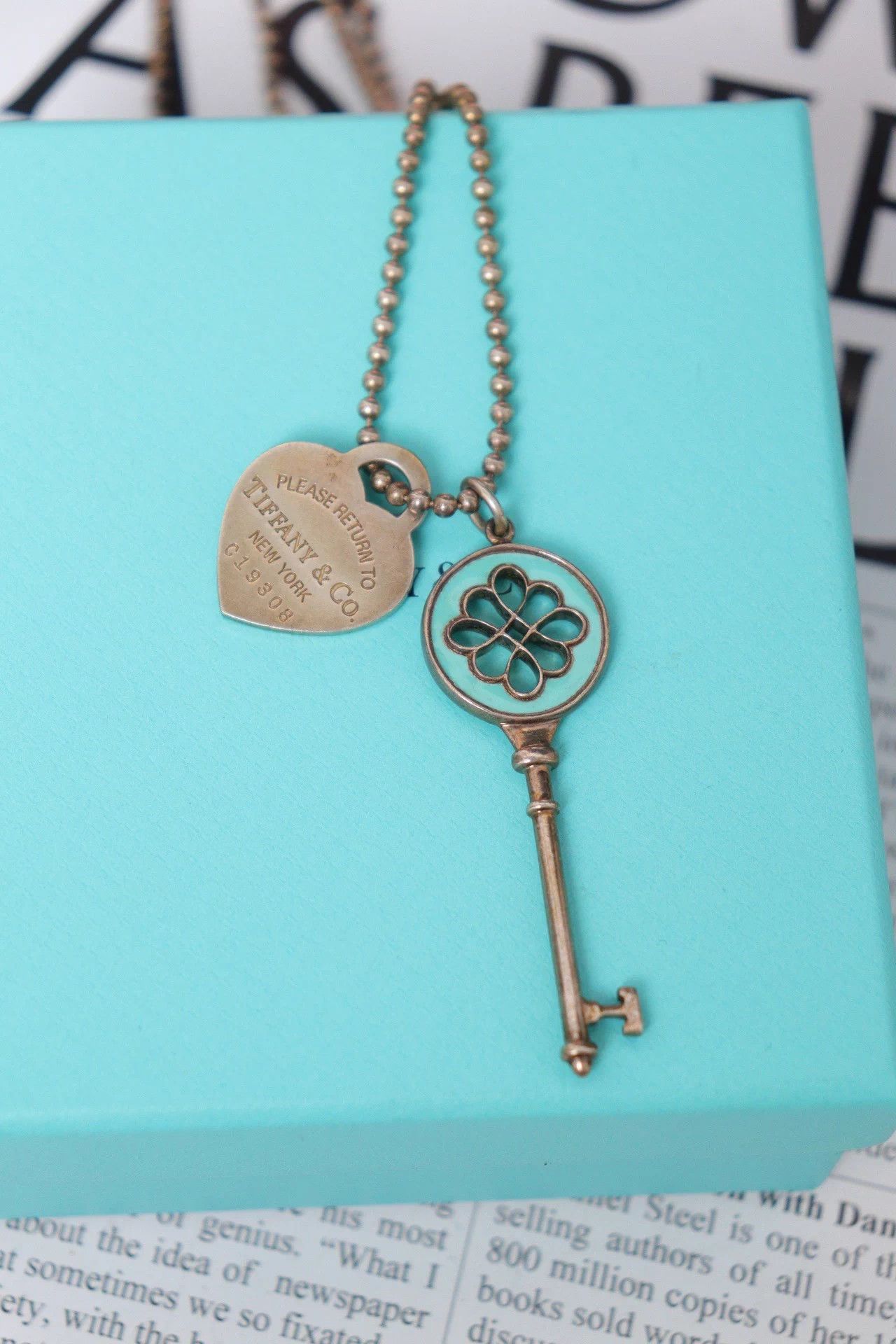 Tiffany & Co. Tiffany Heart Key Necklace 5.3/2x2.5/85.5 Size ONE SIZE - 1 Thumbnail