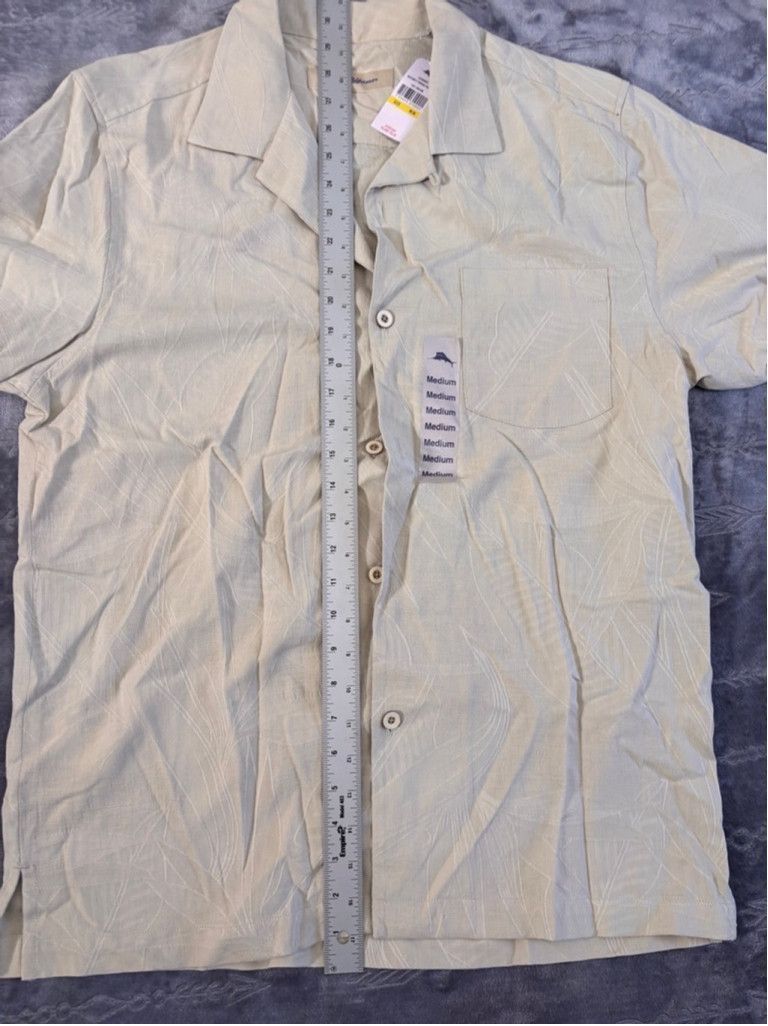 Tommy Bahama Men's Tommy Bahama Beige Button-Down Shirt Size M Size US L / EU 52-54 / 3 - 4 Thumbnail