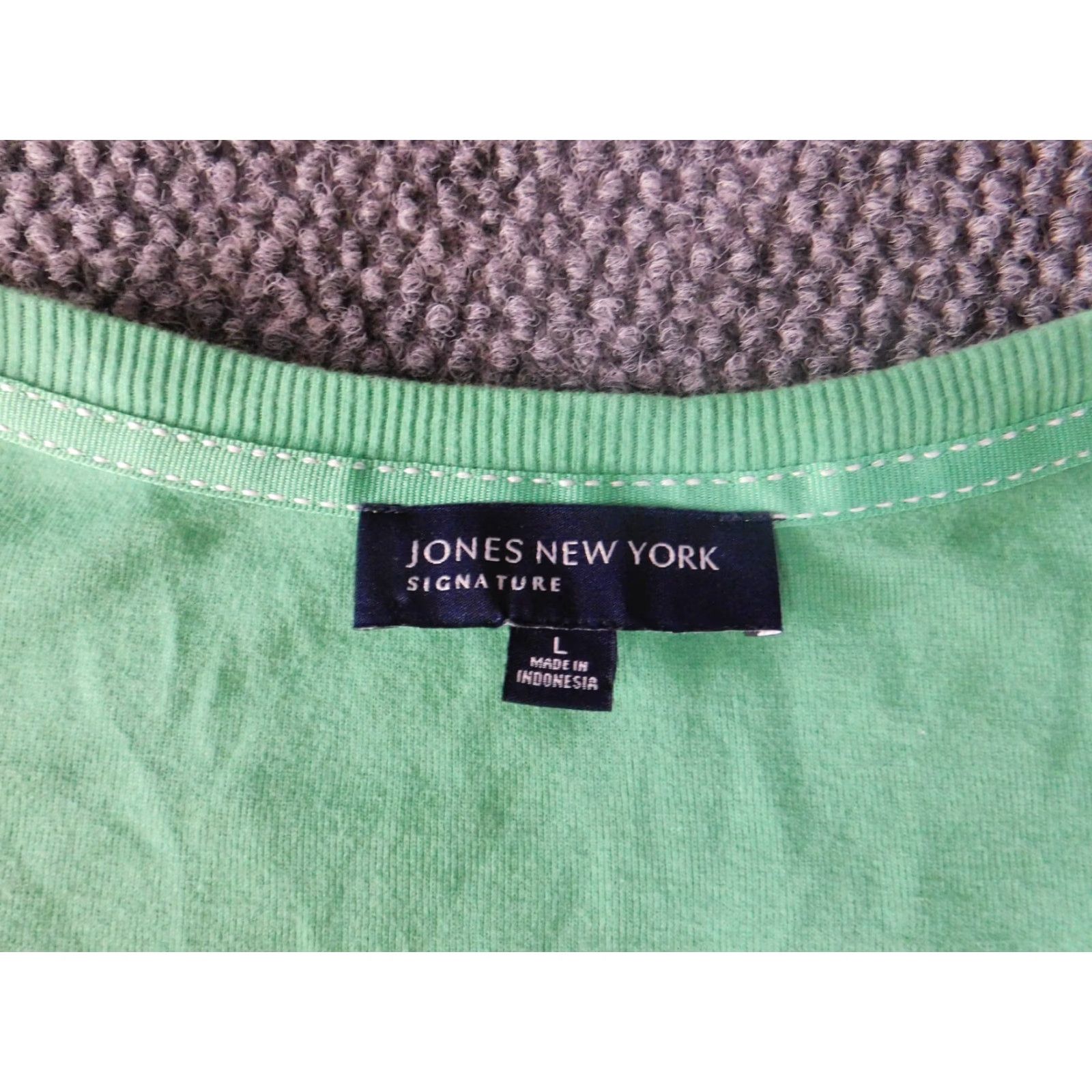 Jones New York Jones New York Blouse Womens Large Green V-Neck Casual Long Sleeve Pullover 100% Cotton Rayon Stretch Classic Modern Care Regular Basic Sports Shirt Size L / US 10 / IT 46 - 7 Thumbnail