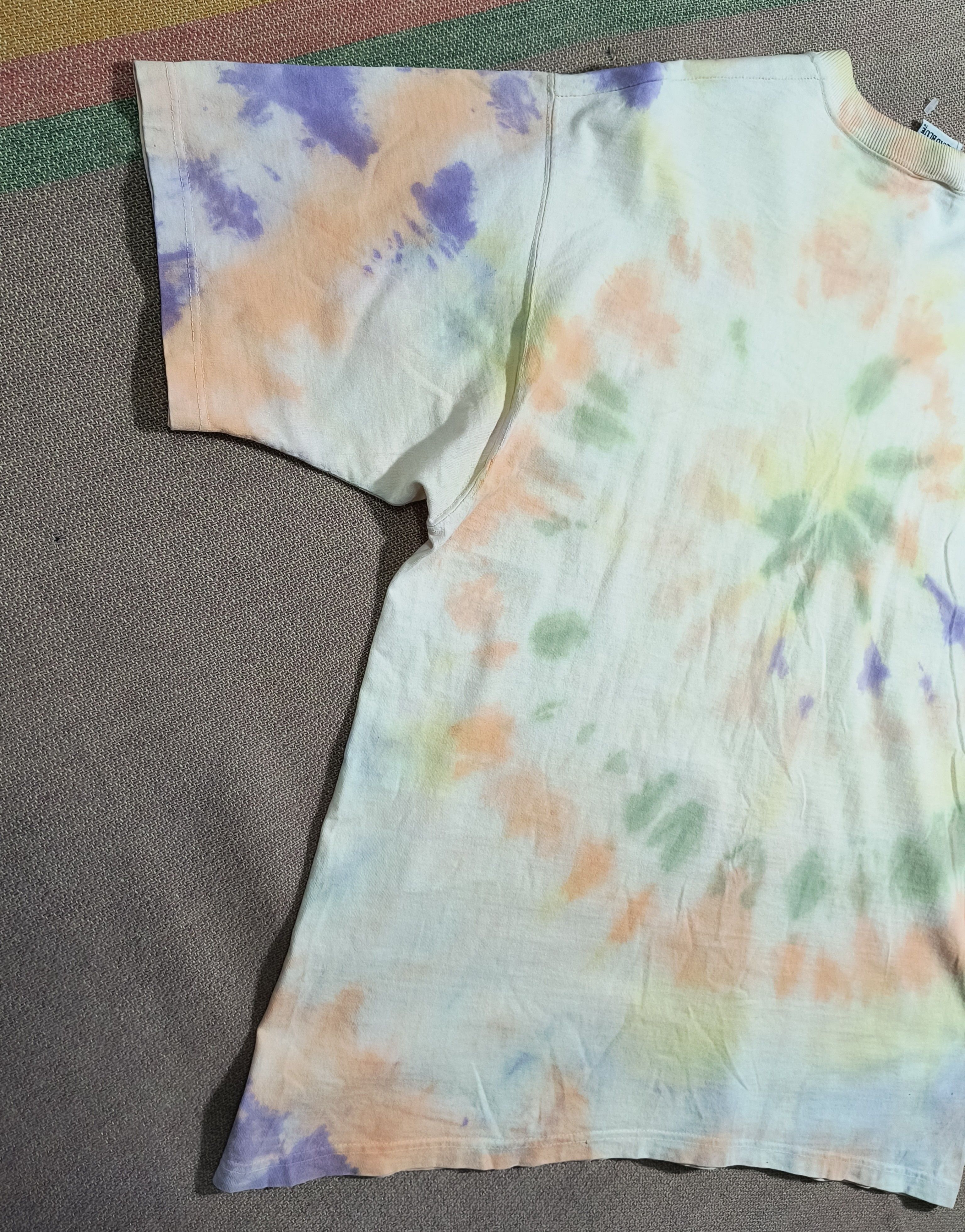 Band Tees Vintage Liquid Blue Greatful Dead Spiral Bears Tie-Dye 1995 Size US L / EU 52-54 / 3 - 6 Thumbnail