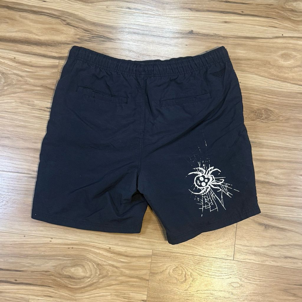 Lucky Brand Vitriol Men’s L Skull Devil Graphic Shorts Large Size US 36 / EU 52 - 2 Thumbnail