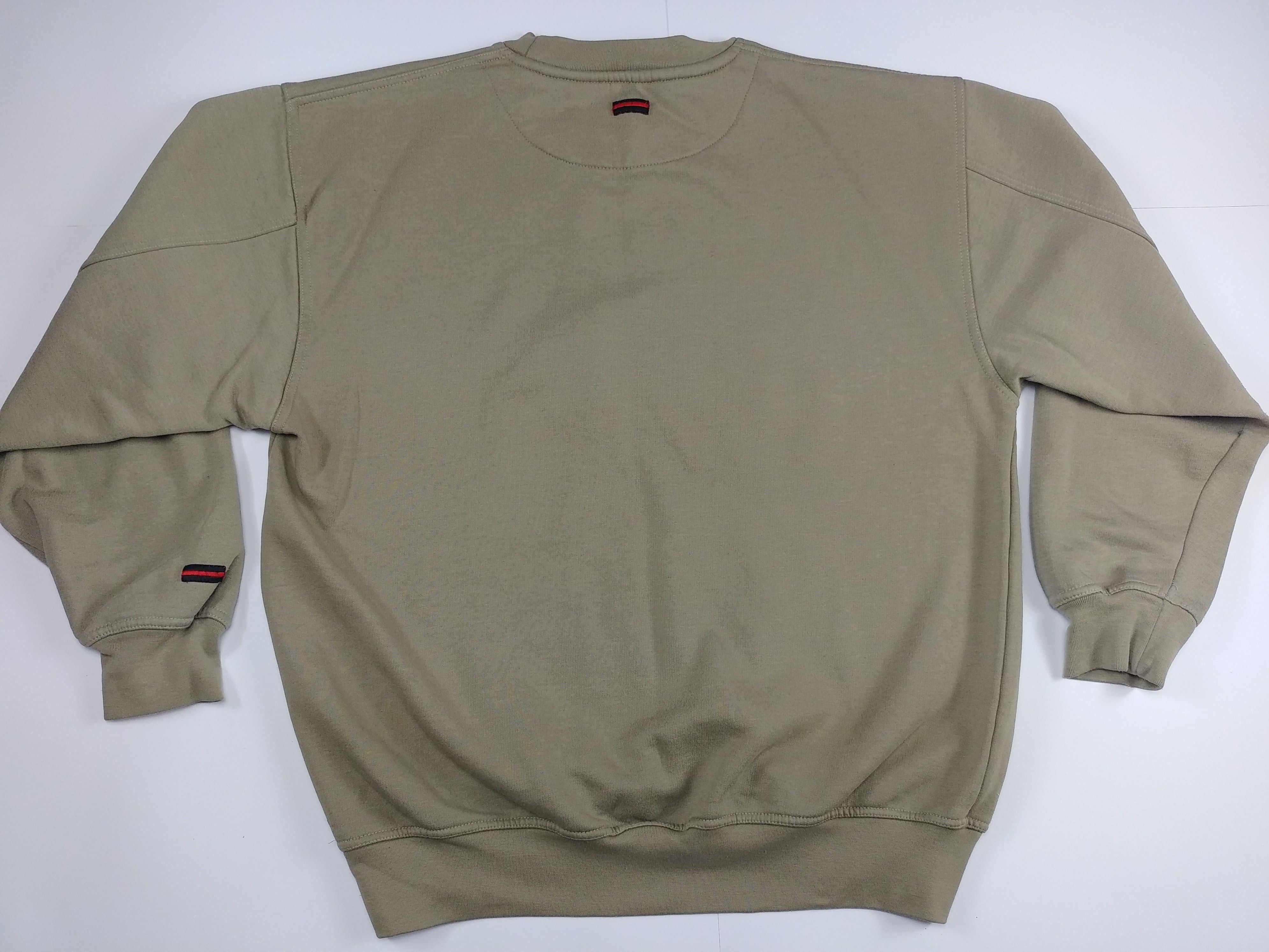Fubu FUBU sweatshirt, vintage, 90s hip hop, 1990s Y2K mens size S Size US S / EU 44-46 / 1 - 14 Thumbnail