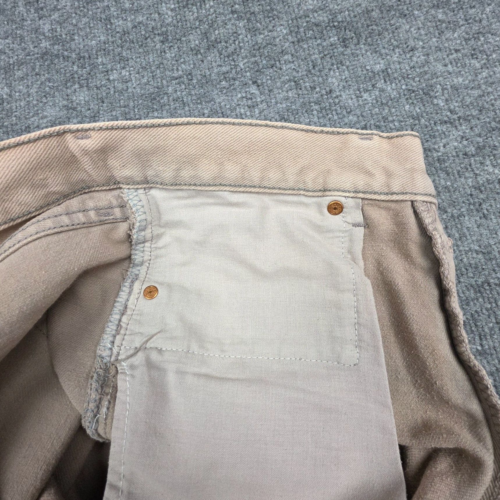 Levi's VINTAGE Levi's 501 Jeans Men's 34 x 34 Beige Made USA Faded - Levi's 501 Series Jeans, 32x30 Inseam, Regular Fit, USA 5-Pocket Denim Shirt? Size US 32 / EU 48 - 7 Thumbnail