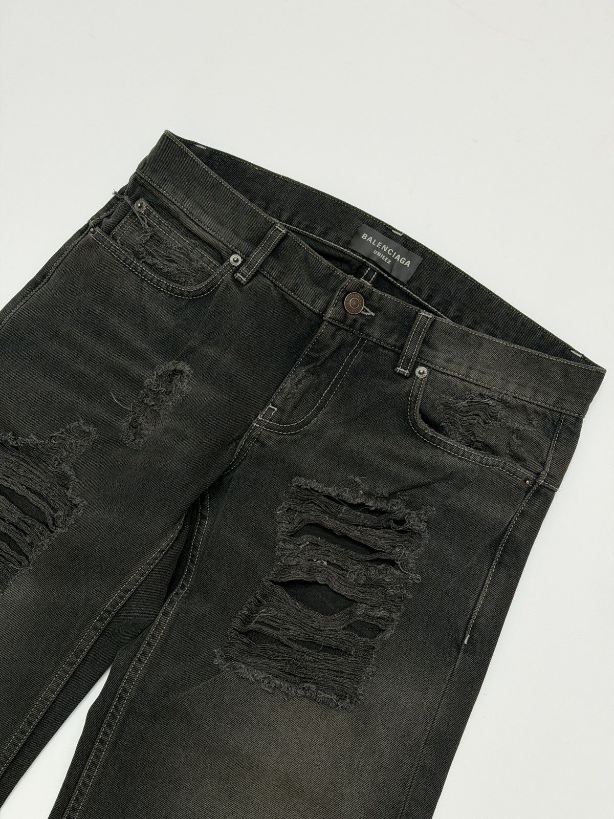 Balenciaga Balenciaga Destroyed Straight Denim Pant Anthracite Size US 30 / EU 46 - 4 Thumbnail