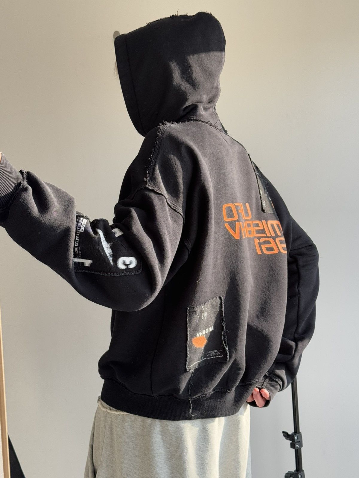 Misbhv MISBHV x UFO Print Boxy Fit Hoodie Distressed Type Hoodie Size US M / EU 48-50 / 2 - 2 Thumbnail