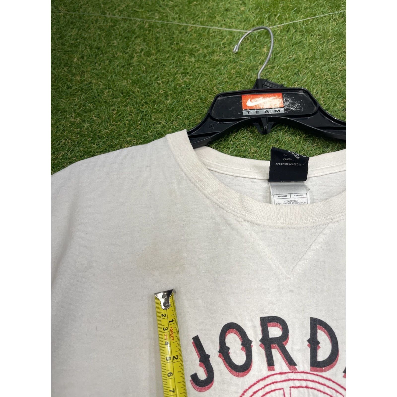 Nike VINTAGE Nike Jordan Shirt Mens L Embroidered 1990s White Cotton Crew Neck Graphic Tee USA 90s Jordan Air Michael Jordan Nike Air Size US L / EU 52-54 / 3 - 3 Thumbnail