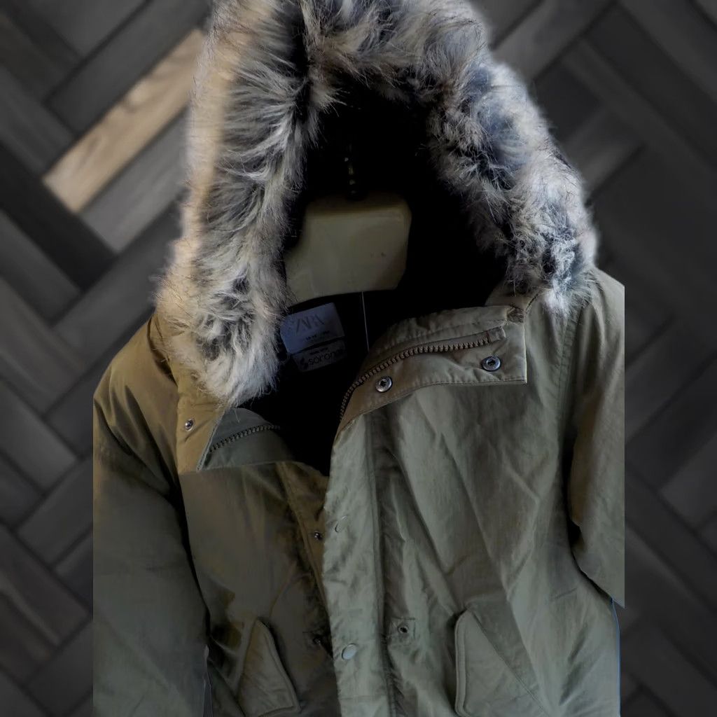 Zara VINTAGE? (No) Zara Sorona Puffer Coat/Jacket Hooded w/Faux Fur Trim-Green-SZ 13/14 NWT Women Coat Winter Puffer 13/14 Green Womens Size XL / US 12-14 / IT 48-50 - 1 Thumbnail