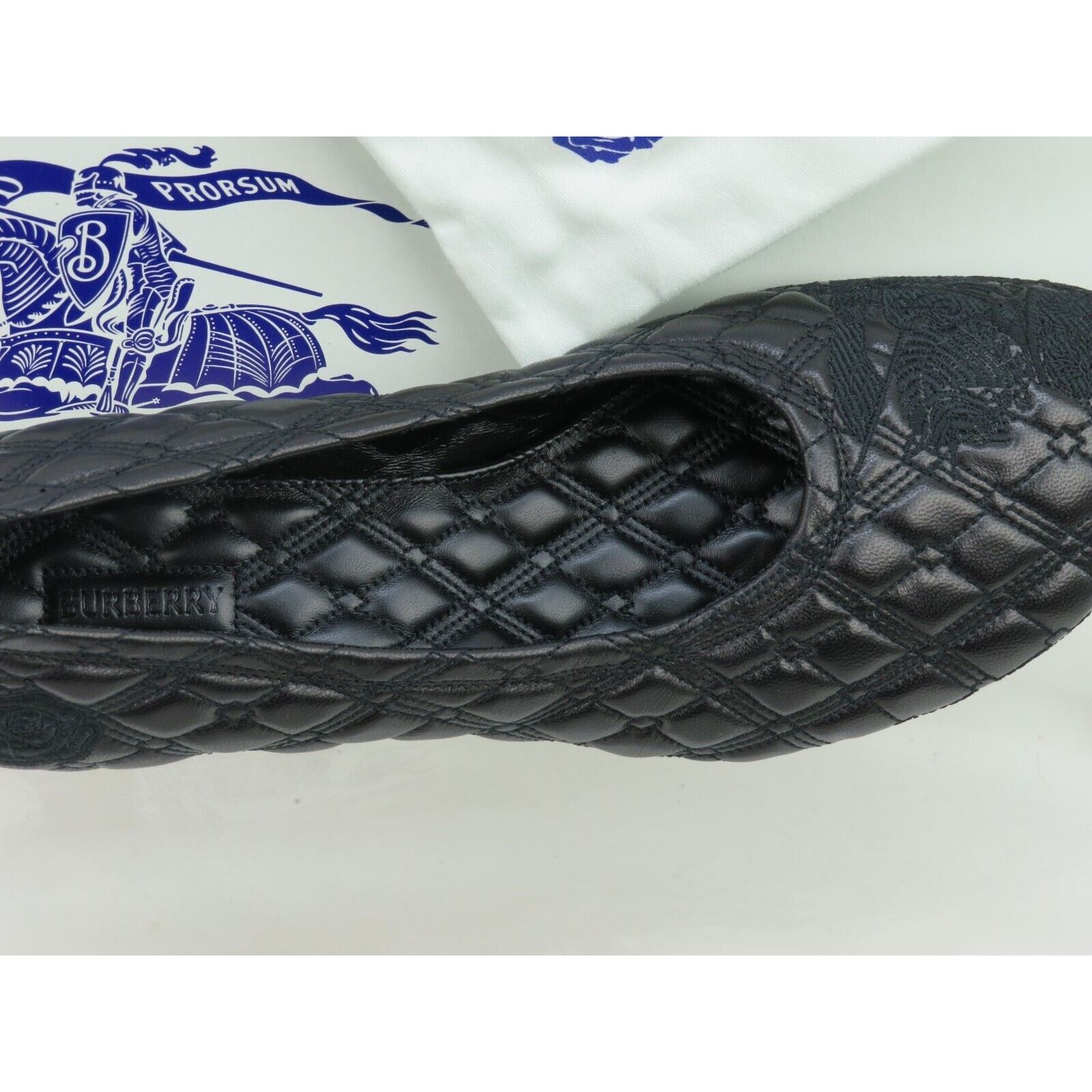 Burberry BABY BLACK QUILTED LEATHER LOGO KITTEN HEEL PUMPS 36 S 6 $1K Size US 6 / IT 36 - 10 Thumbnail