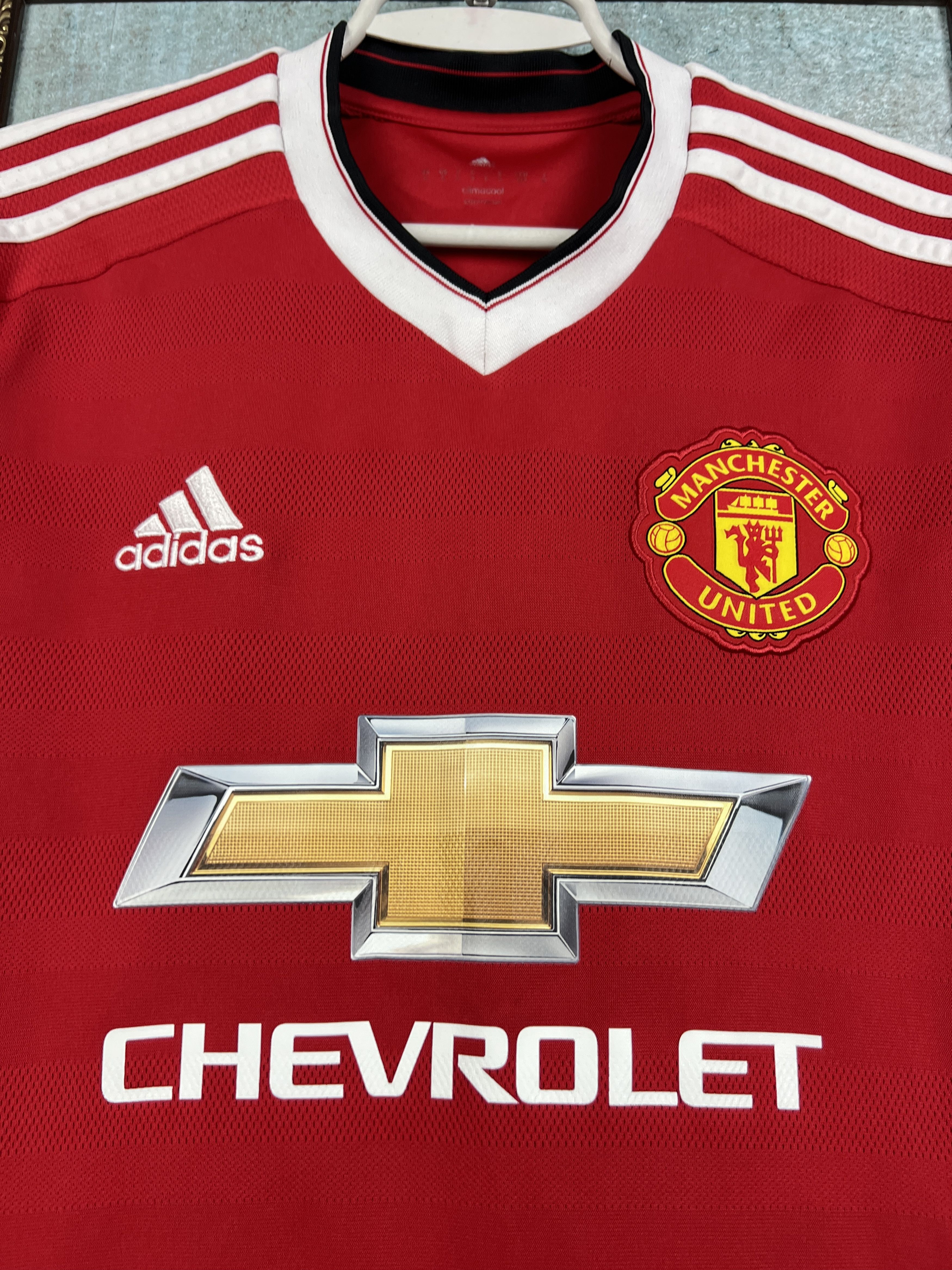 Adidas Manchester United Home football shirt Soccer Jersey Trikot Size US S / EU 44-46 / 1 - 3 Thumbnail