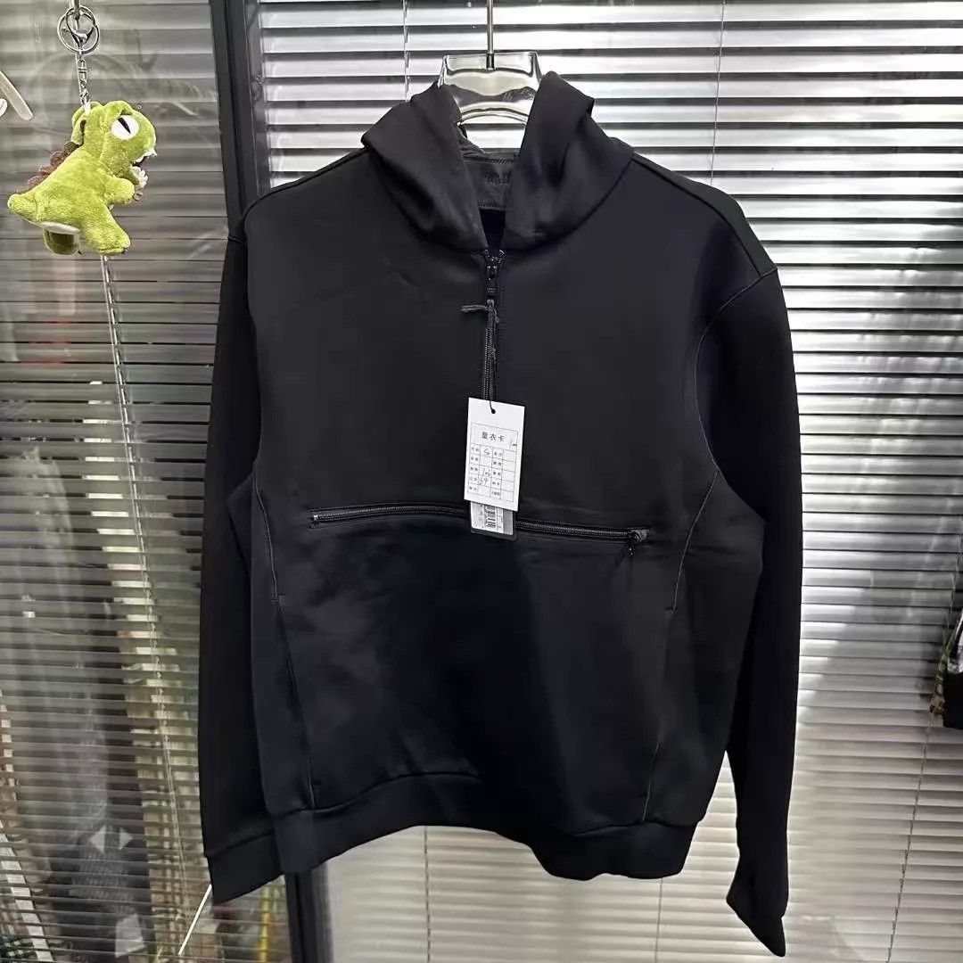 Prada Prada New with tags Triangle Logo Hoodie S Size US S / EU 44-46 / 1 - 4 Thumbnail
