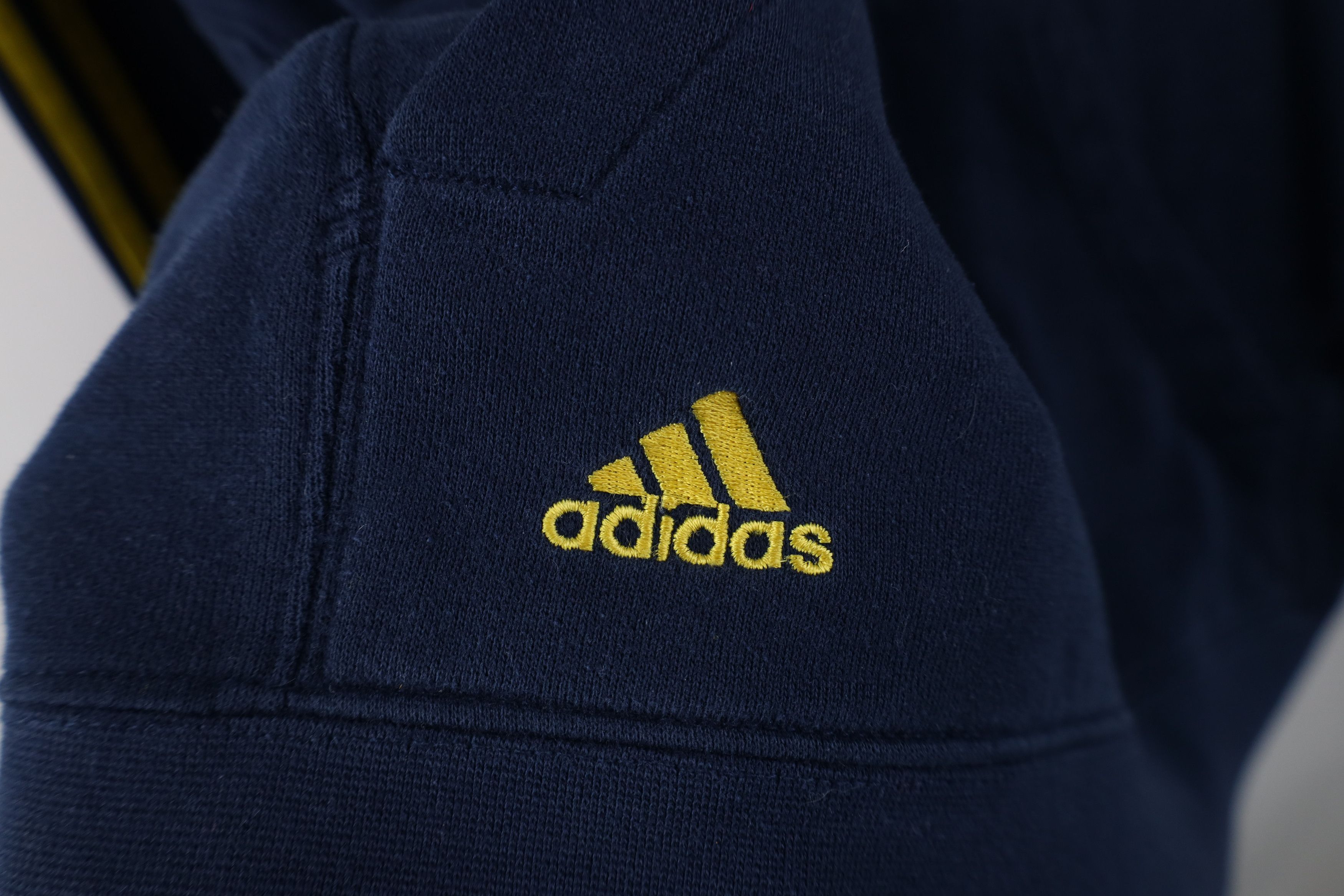 Adidas Vintage Y2K Adidas University of Michigan Hoodie Sweatshirt Size US L / EU 52-54 / 3 - 7 Thumbnail
