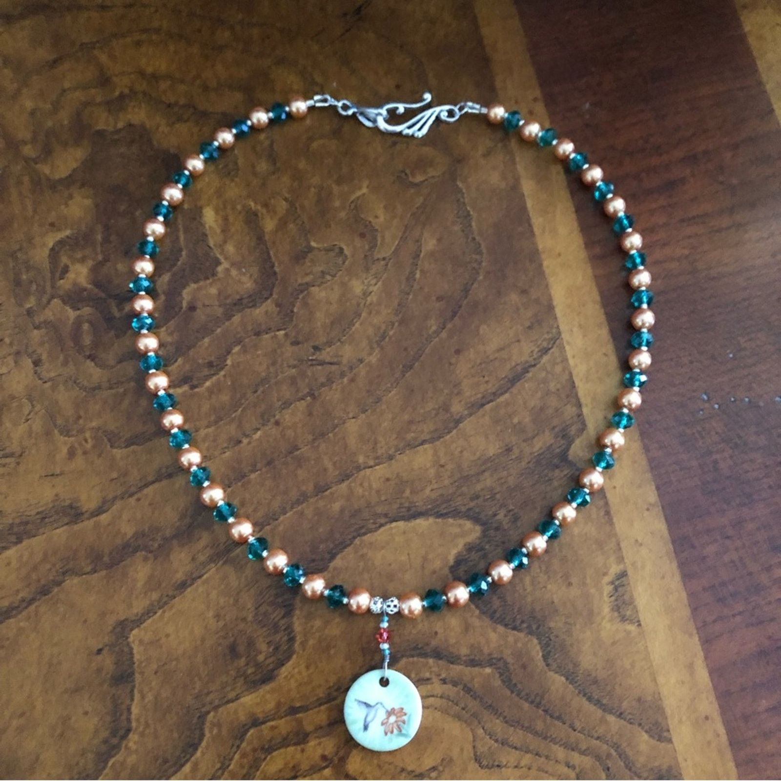 Handmade Handcrafted repurpose porcelain hummingbird pearl necklac Size ONE SIZE - 8 Thumbnail