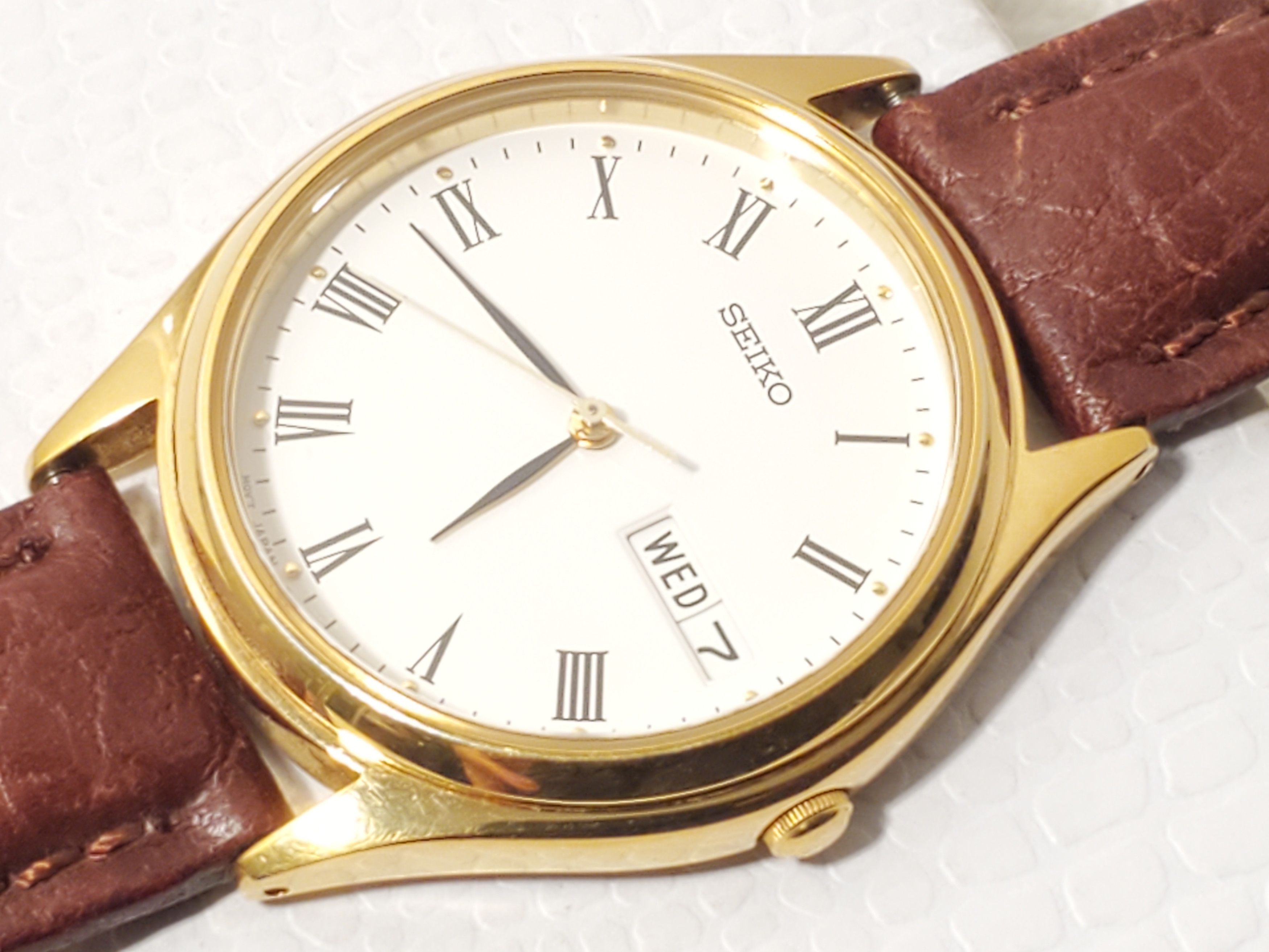 Seiko Vintage Seiko Men's White Dial Day Date Watch 1 Jewel Size 36 - 3 Thumbnail
