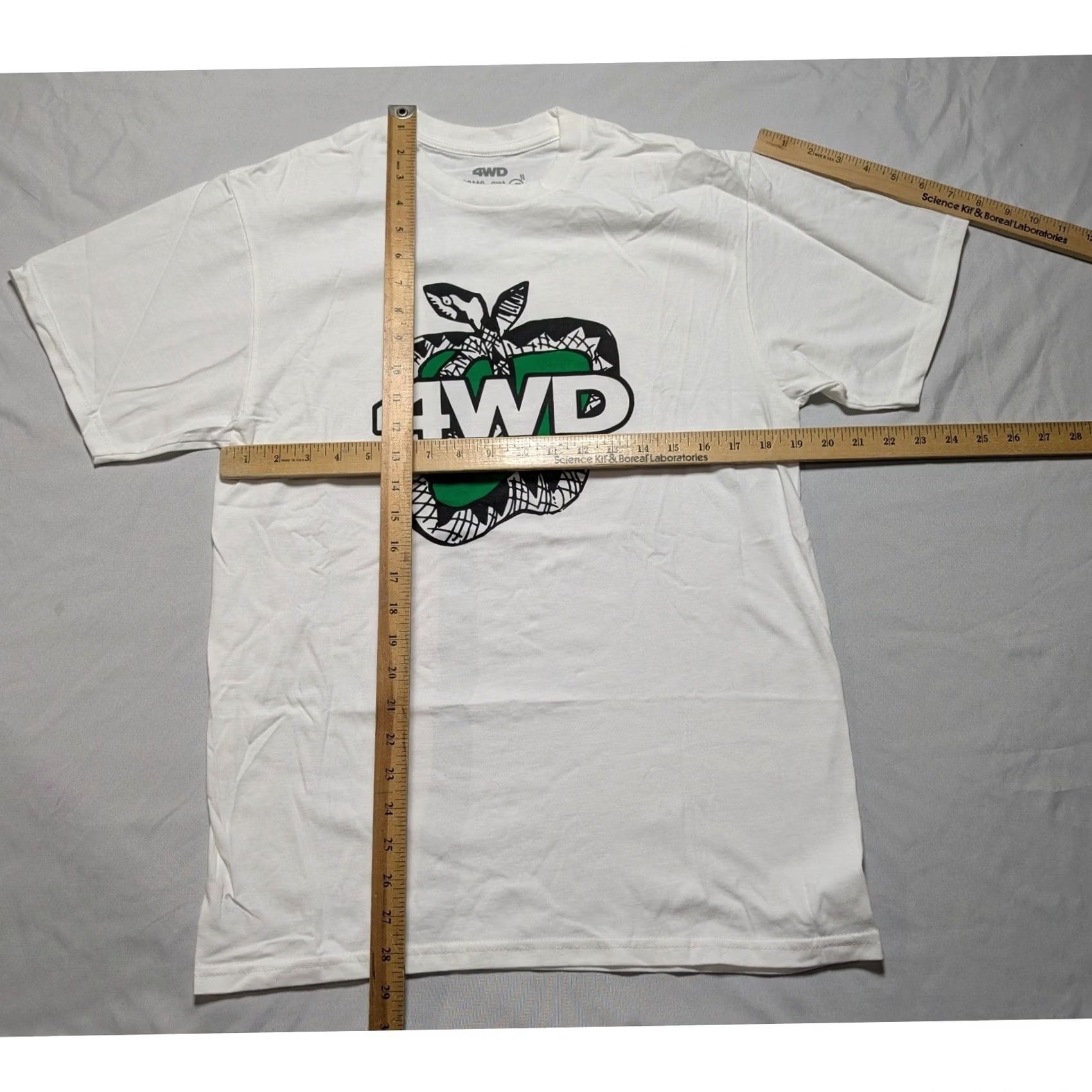 Vintage 4 Worth Doing T-Shirt White Men M Short Sleeve Crew Neck Snake Apple Graphic Streetwear Hip Hop Skater 4WD Logo Size US M / EU 48-50 / 2 - 5 Thumbnail
