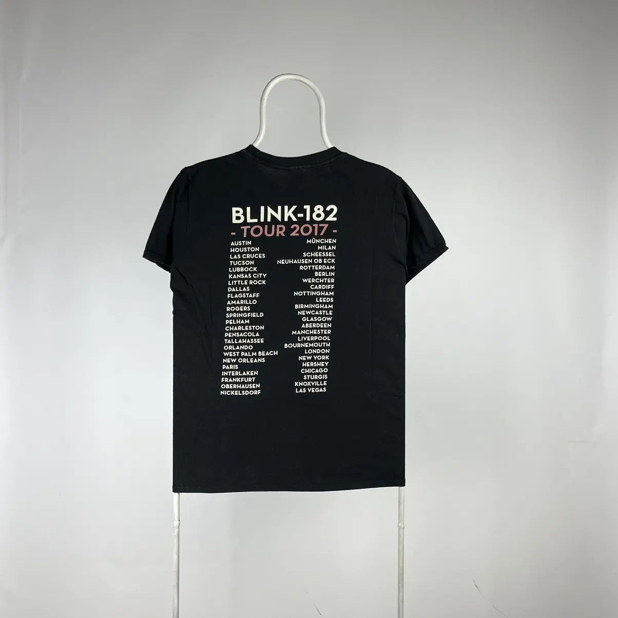 Band Tees Blink-182 T-shirt face skull size Small Size US S / EU 44-46 / 1 - 2 Thumbnail