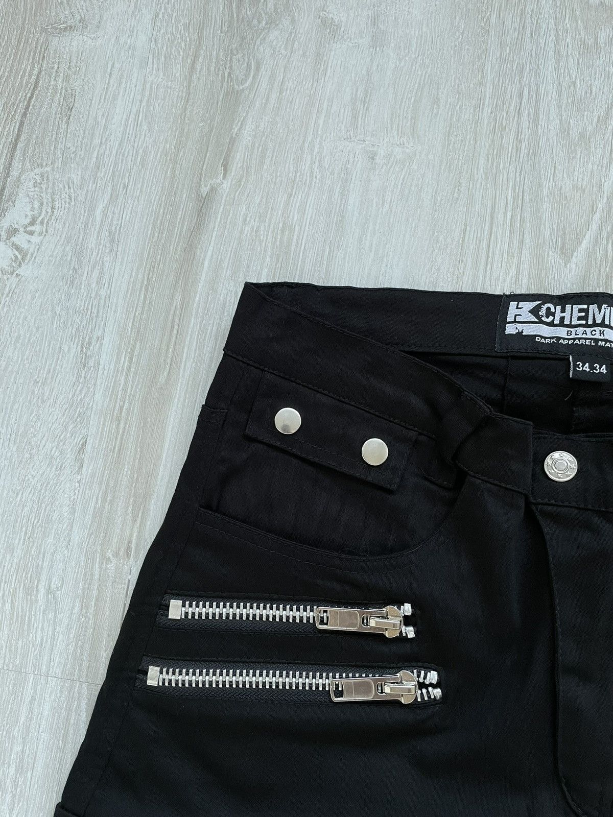 Japanese Brand × Vintage Chemical Dark Apparel Multi Pocket Zipper Elastic Pants Size US 34 / EU 50 - 5 Thumbnail