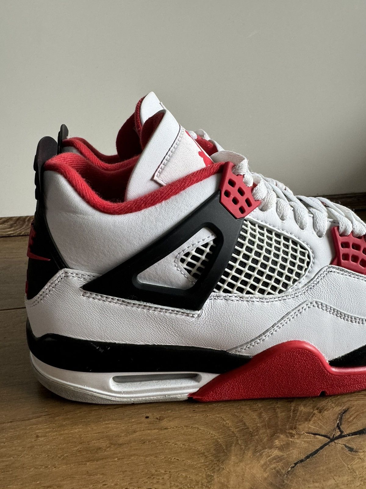 Jordan Brand Jordan 4 Retro Fire Red 2020 Size US 8 / EU 41 - 7 Thumbnail