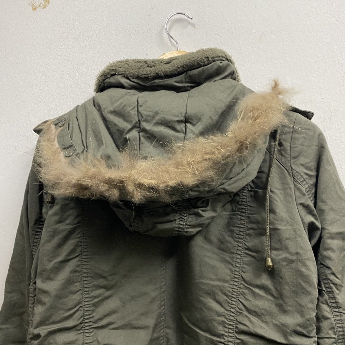 Von Dutch military green Von Dutch hooded jacket four front pockets Size US M / EU 48-50 / 2 - 12 Thumbnail