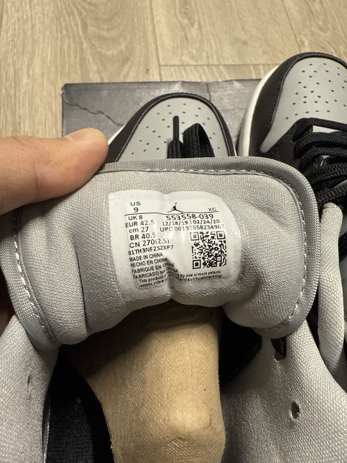 Jordan Brand × Nike Air Jordan 1 low shadows Size US 9 / EU 42 - 6 Thumbnail