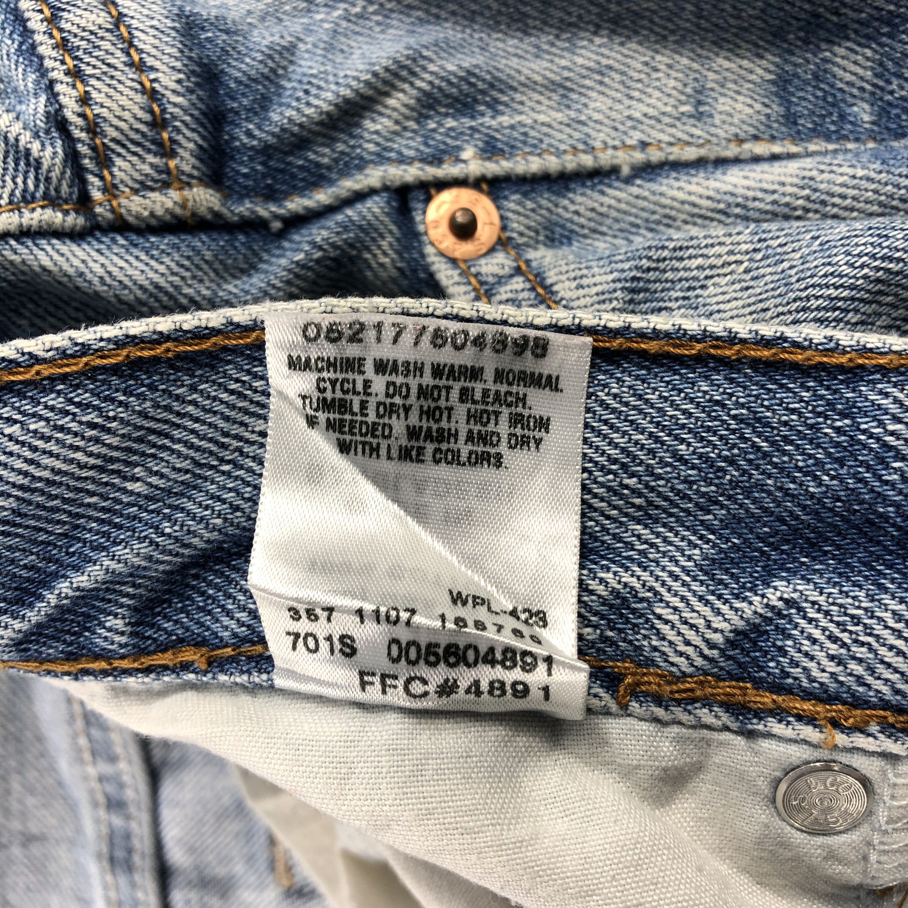 Levi's × Vintage 90s Vintage Light Wash Levis 560 Jeans-JM1688 Size US 44 / EU 60 - 12 Thumbnail