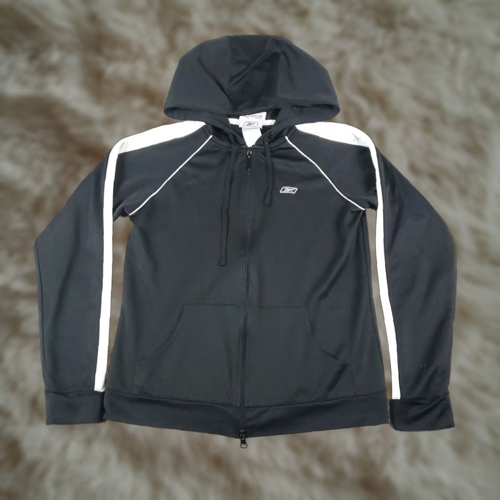 Reebok Vintage Reebok Sweater Womens Medium Black Full Zip Up Hoodie Sweatshirt Womens Size M / US 6-8 / IT 42-44 - 1 Thumbnail