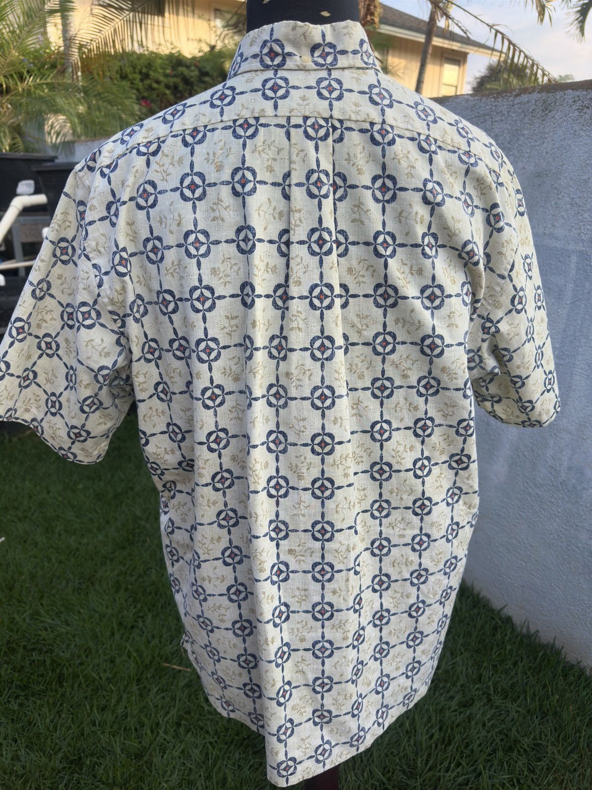Reyn Spooner Reyn Spooner Beige/Blue Hawaiian Print 3/4 Button Men's XL Size US XL / EU 56 / 4 - 2 Thumbnail